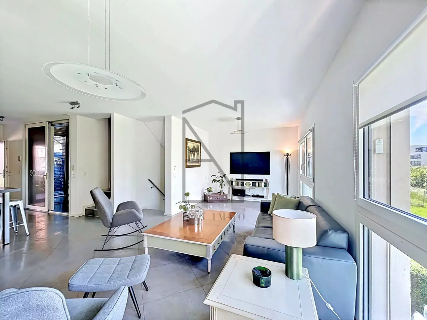 Elegant Triplex Apartment in Saint-Sulpice - Photo 9 of 22