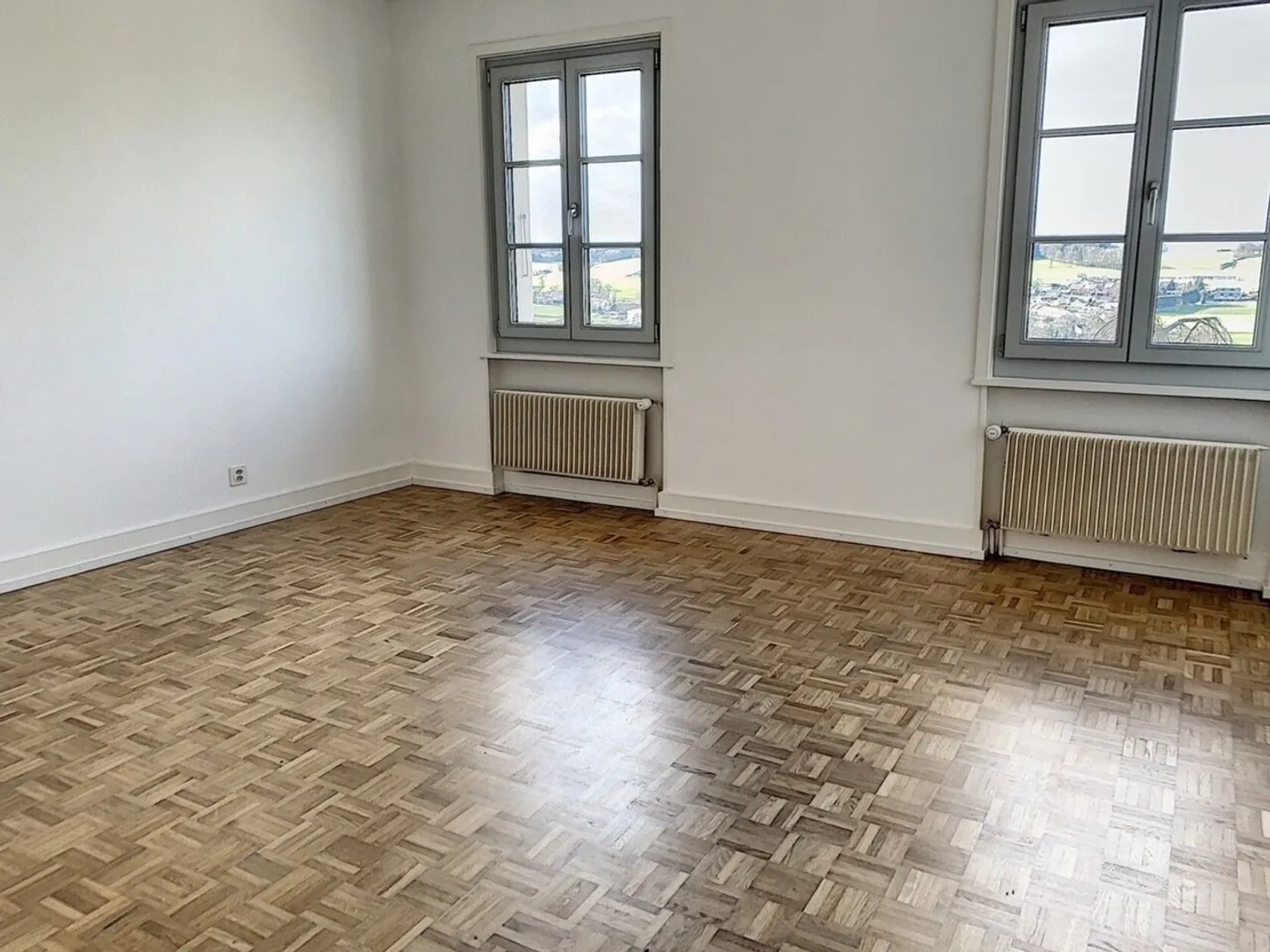 Beautiful 3.5-room apartment in the city of Romont - Photo 5 of 9
