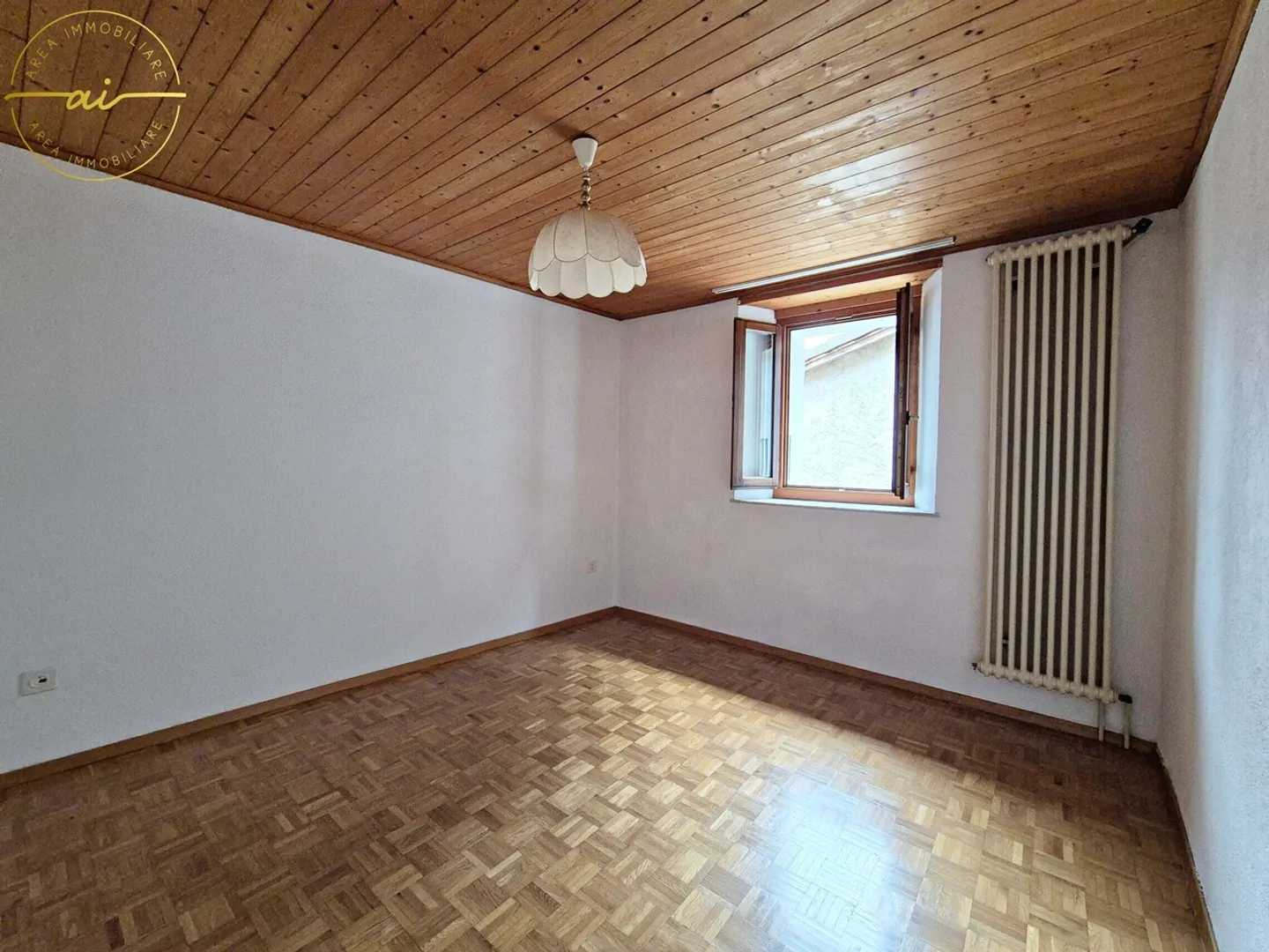 Casa multifamiliare storica con 3 appartamenti a Rivera - Foto 4 di 8