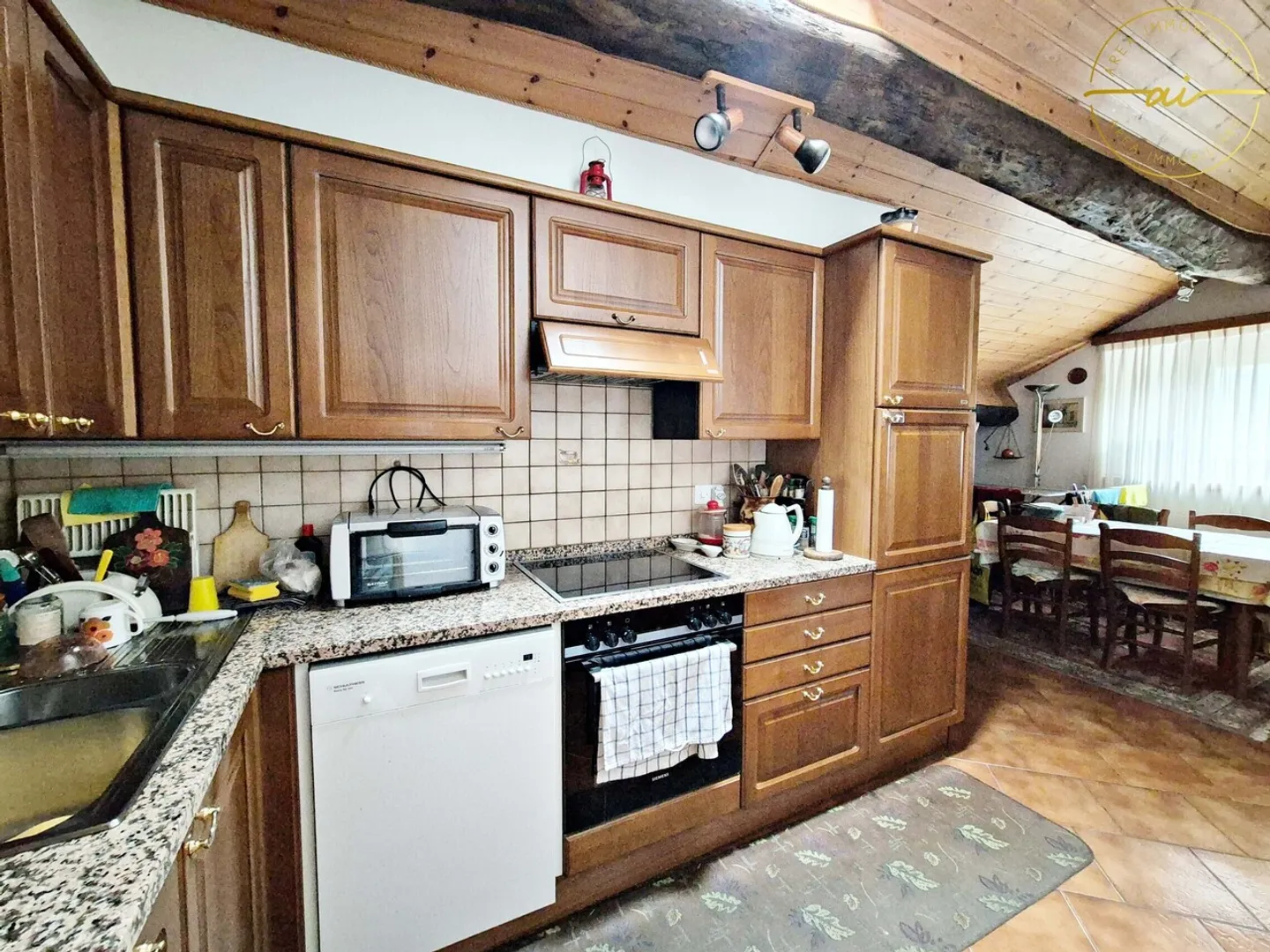 Casa multifamiliare storica con 3 appartamenti a Rivera - Foto 5 di 8