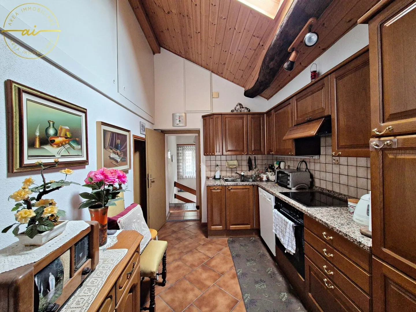 Casa multifamiliare storica con 3 appartamenti a Rivera - Foto 6 di 8