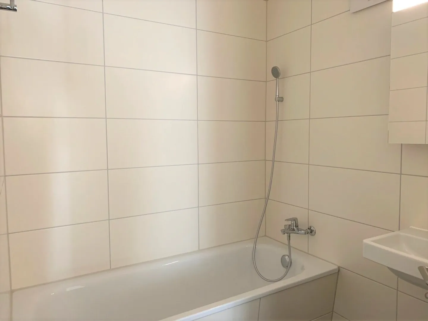 Beautiful 3.5-room apartment in the city of Romont - Photo 7 of 9