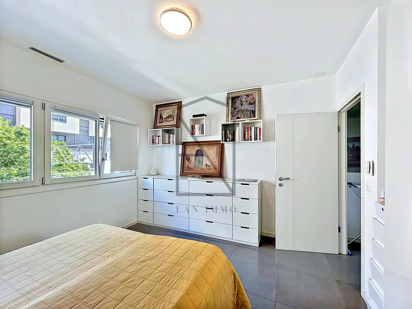 Elegant Triplex Apartment in Saint-Sulpice - Photo 13 of 22