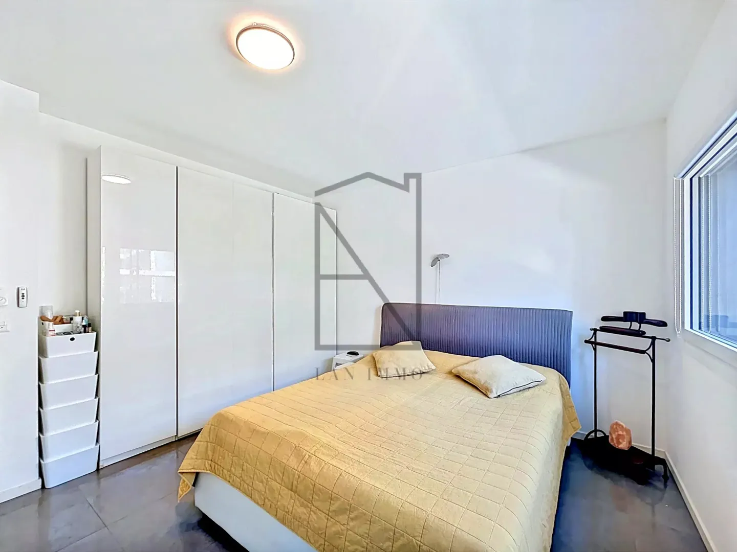 Elegant Triplex Apartment in Saint-Sulpice - Photo 14 of 22