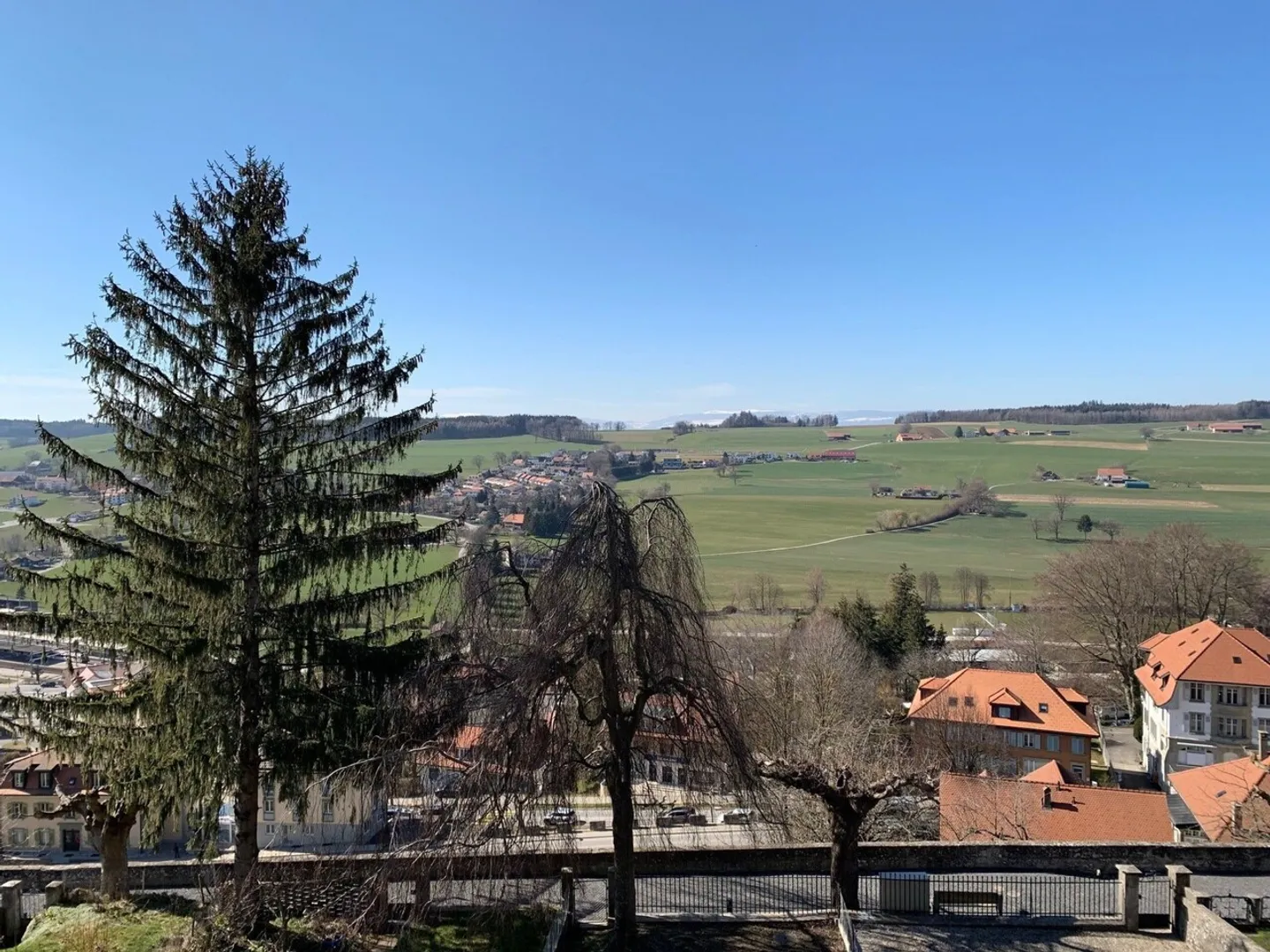 Beautiful 3.5-room apartment in the city of Romont - Photo 9 of 9
