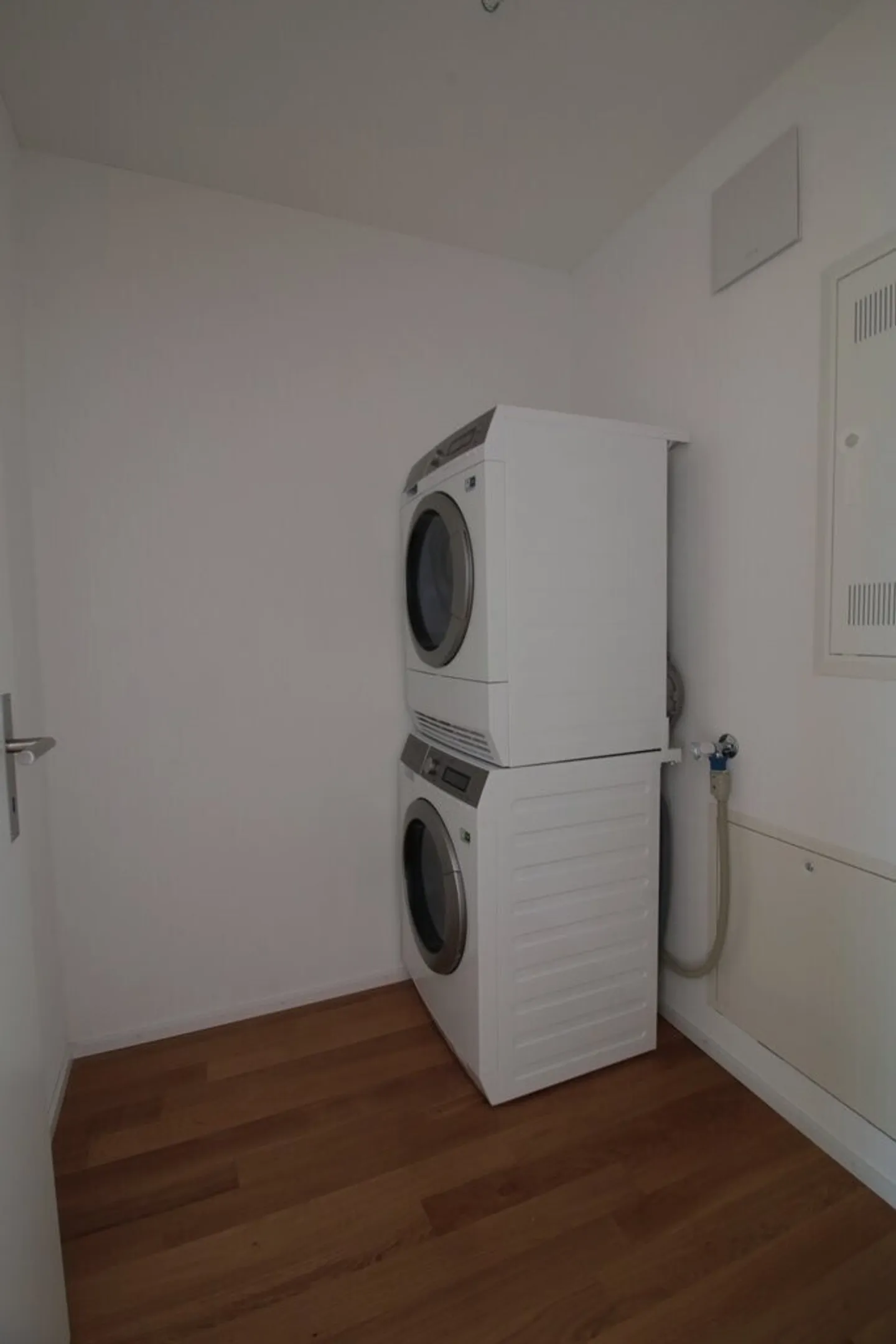 Geräumige 4.5 Zimmer Wohnung - Foto 7 von 7