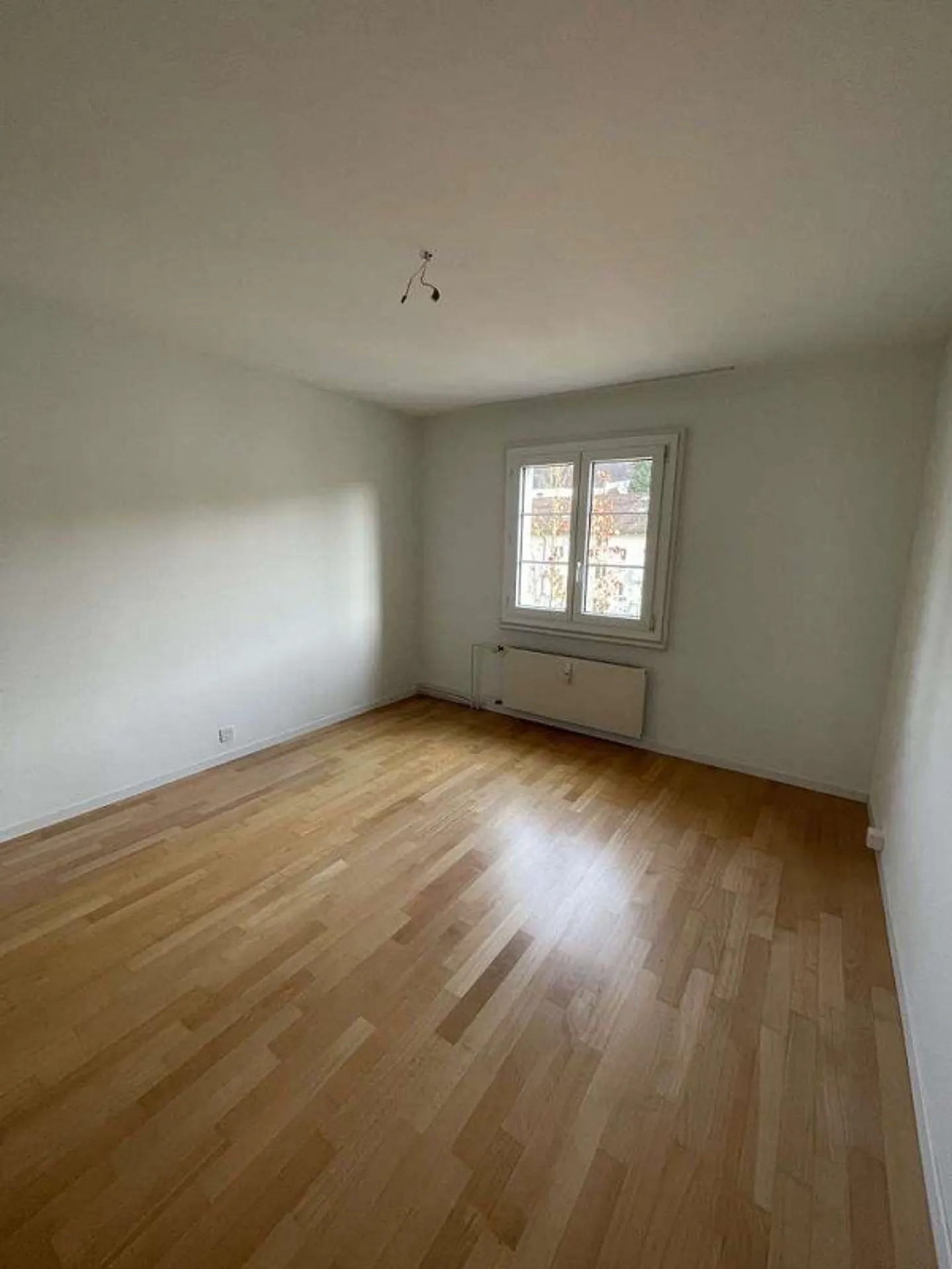 Appartamento di 4 stanze luminoso con vista mozzafiato - Foto 3 di 5