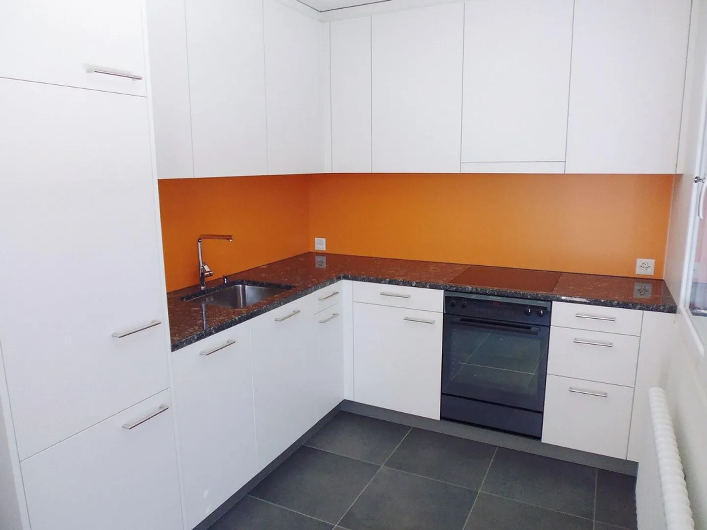 Big City Life in Gundeli - Photo 2 of 8