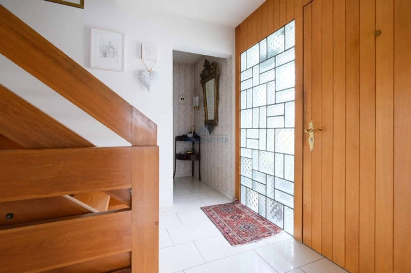 «Einfamilienhaus mit Stil, Licht & Natur Ihr neues Zuhause in Oberwil» - Foto 8 von 13