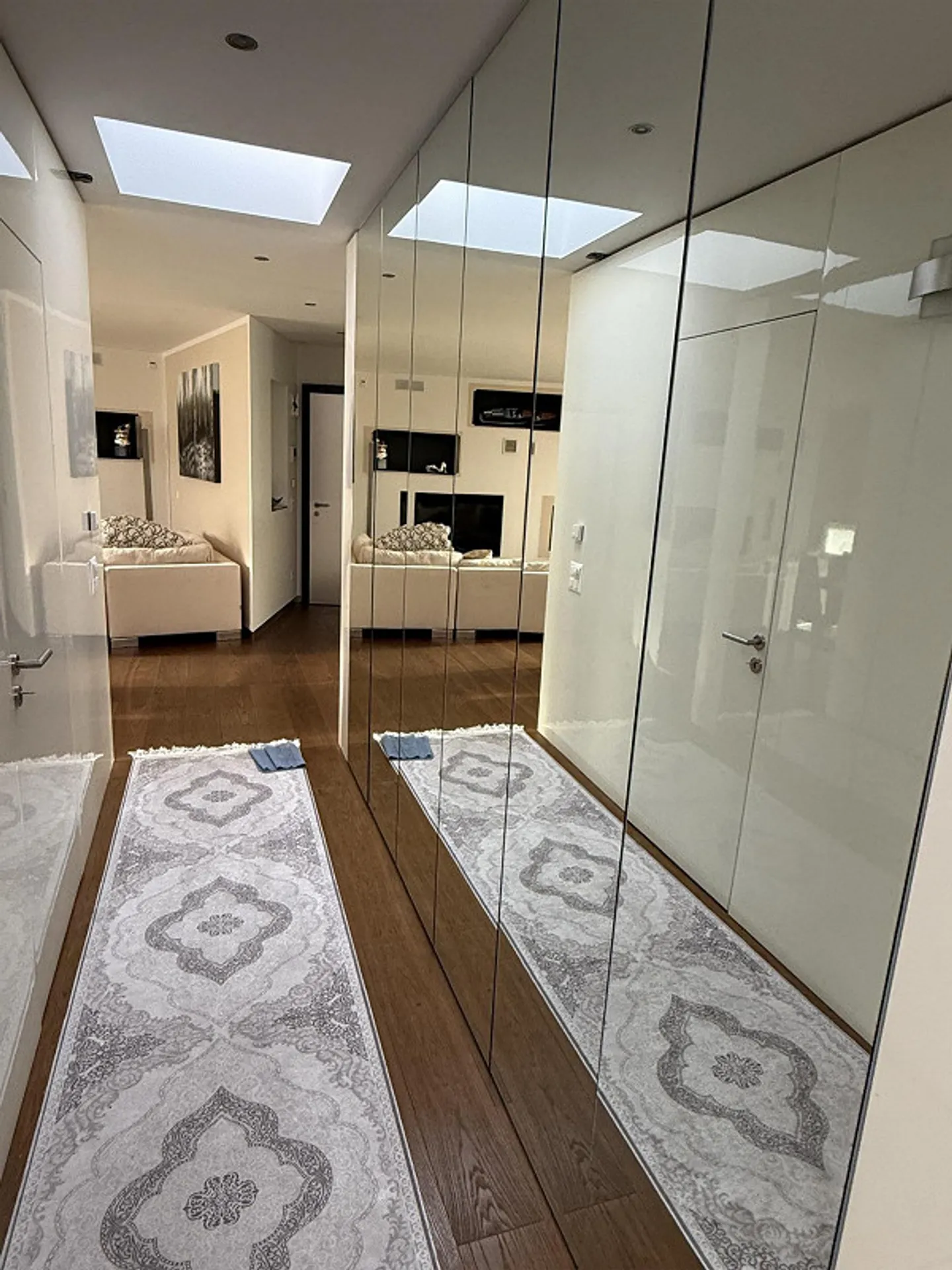Penthouse moderne avec sauna - Photo 11 sur 19