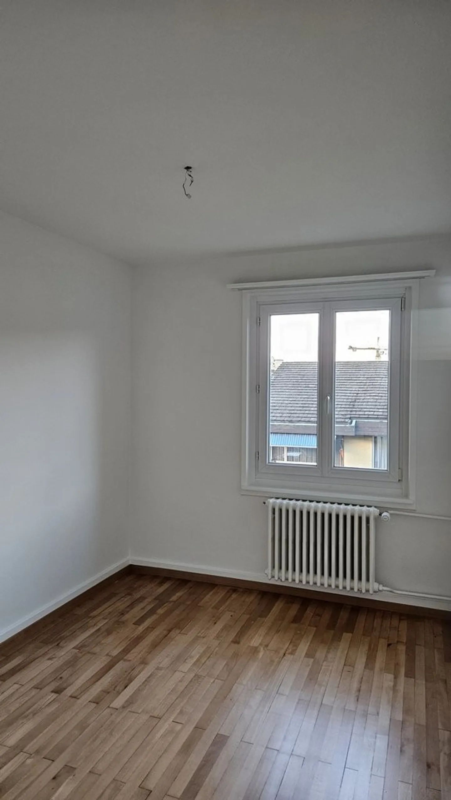 Sunny residential area in Zurich-Affoltern - Photo 6 of 8