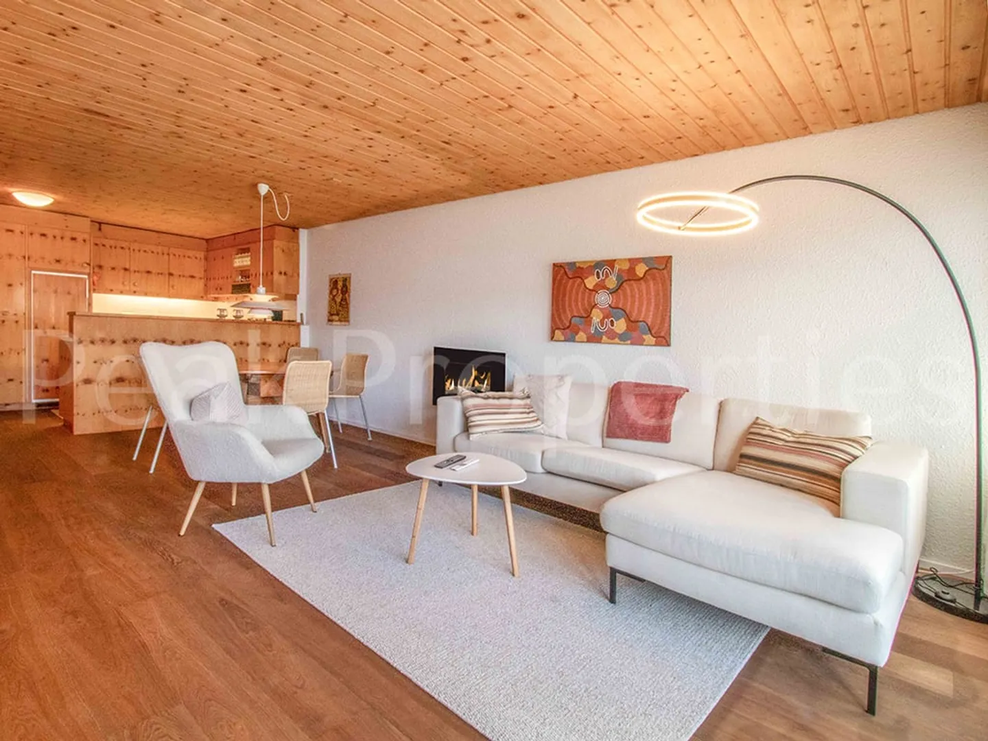 Retraite alpine - Confort élégant sur deux niveaux - Photo 1 sur 12