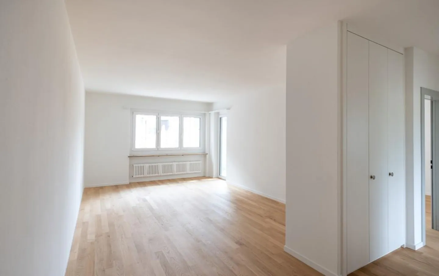 Appartamento ristrutturato con balcone - Foto 3 di 6