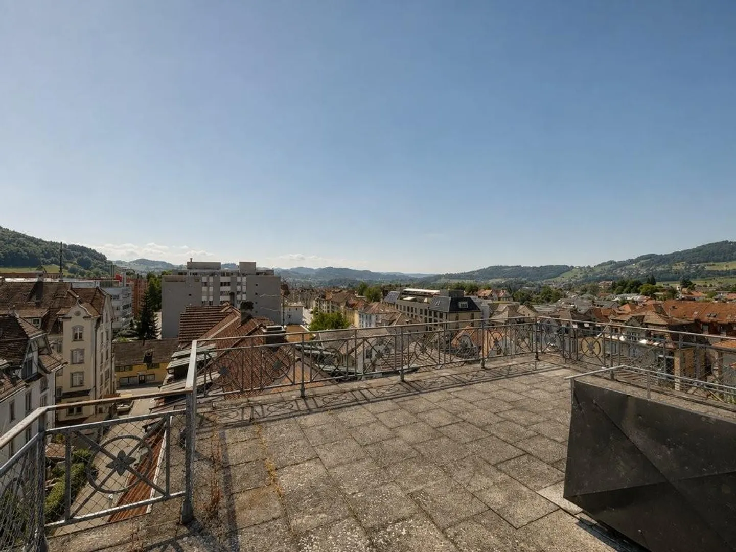 Unique 5.5-room apartment with roof terrace & large attic - Photo 12 of 12
