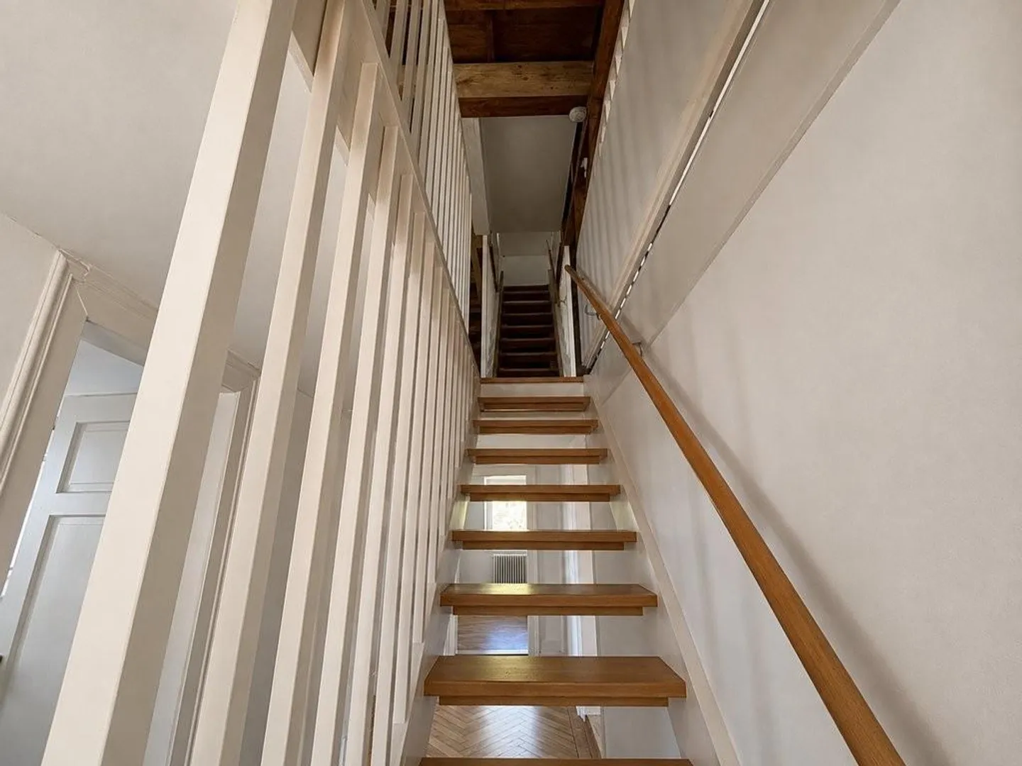 Unique 5.5-room apartment with roof terrace & large attic - Photo 9 of 12