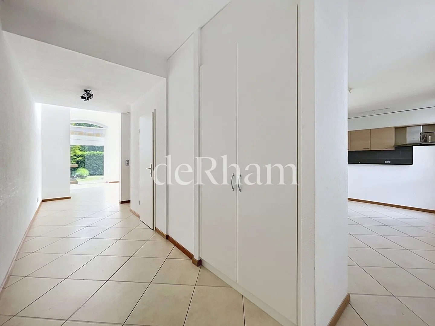 Wunderschöne 8,5-Zimmer-Wohnung mit Terrasse und Garten - Foto 5 von 13