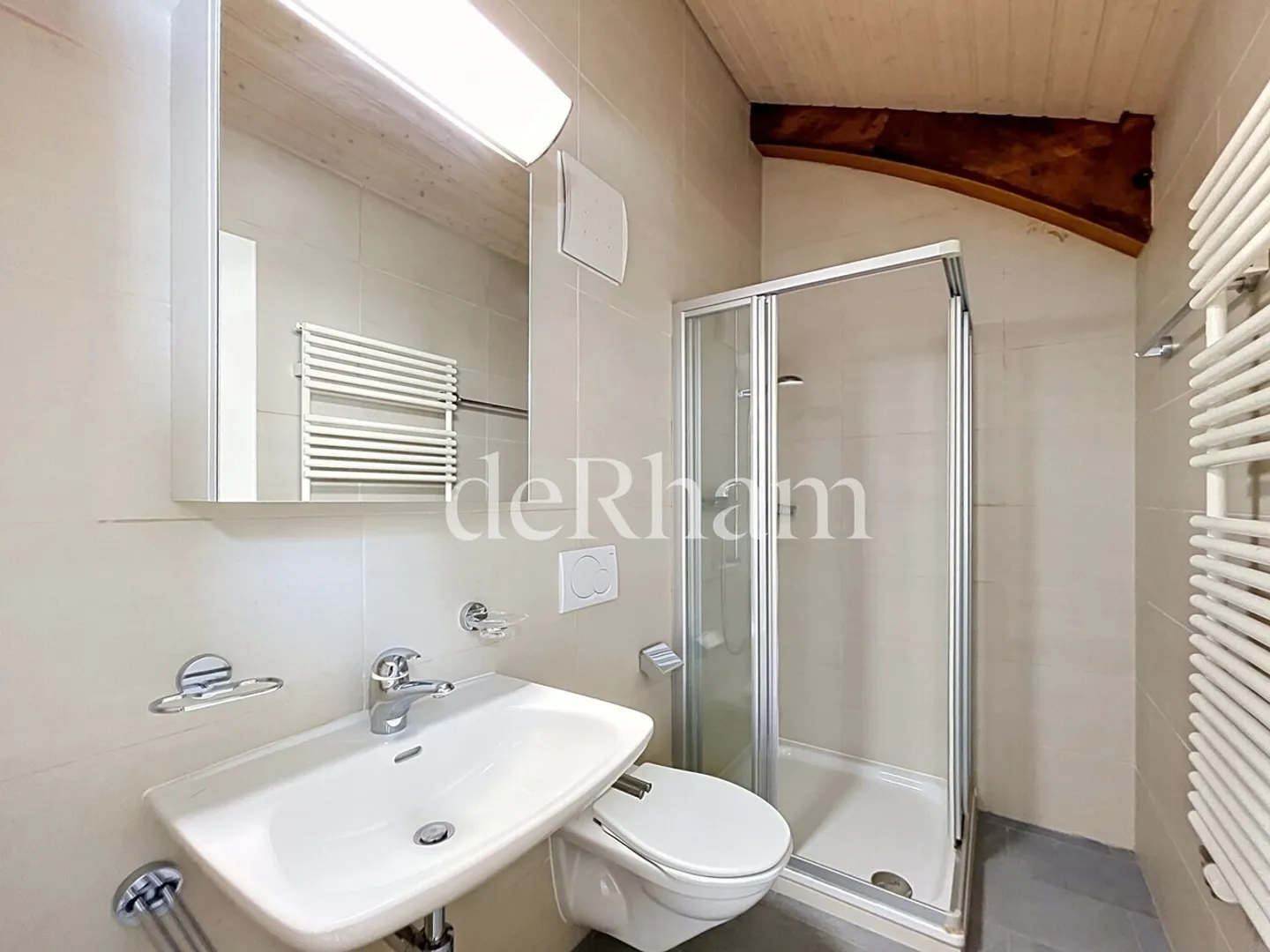 Wunderschöne 8,5-Zimmer-Wohnung mit Terrasse und Garten - Foto 12 von 13