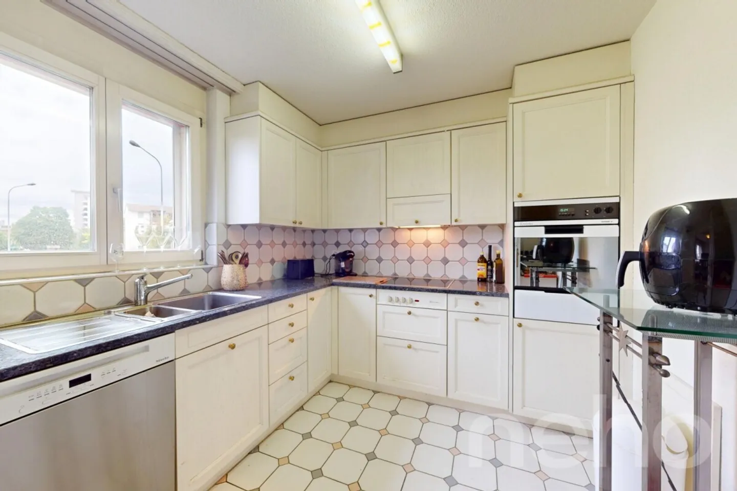 Appartamento in vendita - Foto 4 di 11