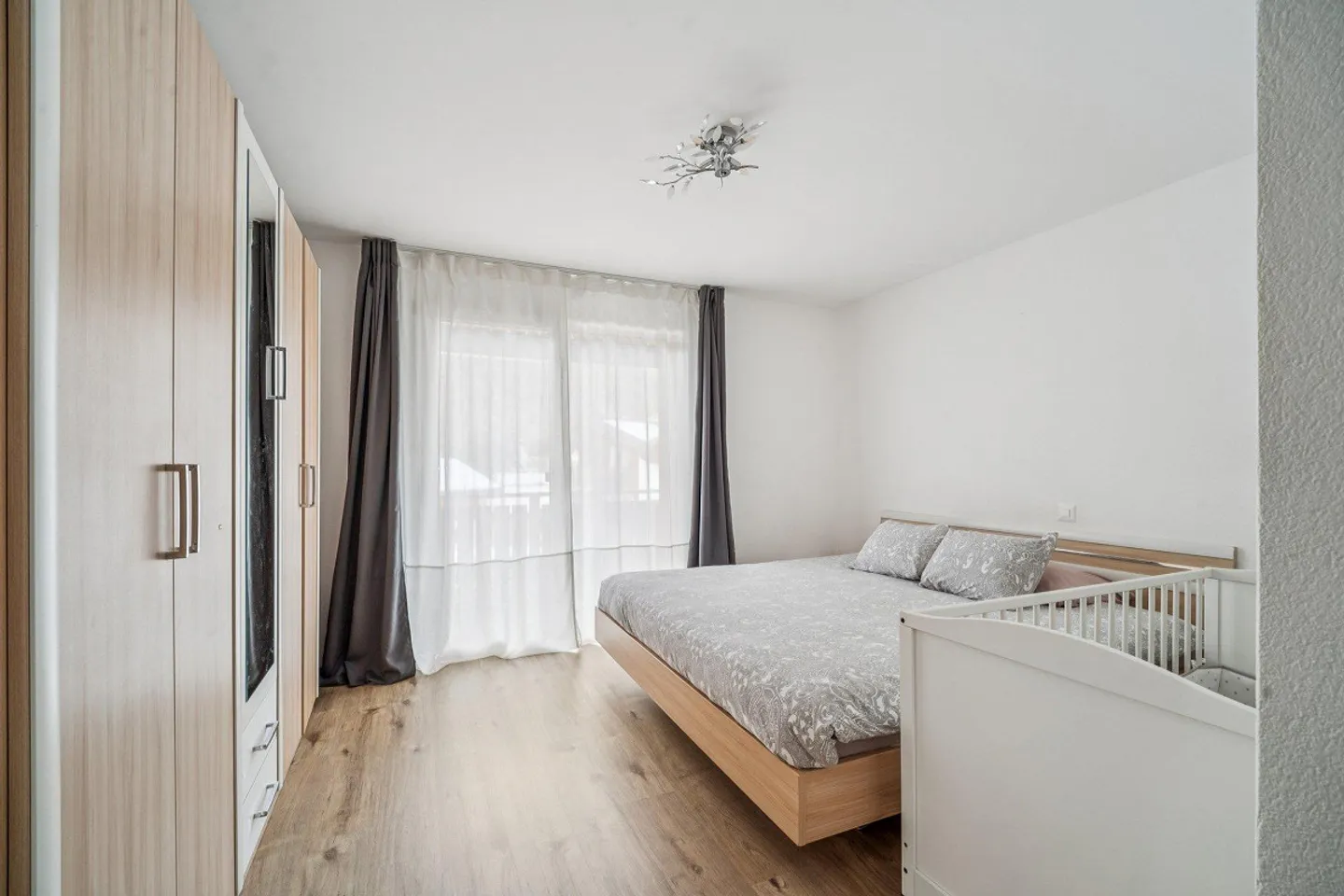 Beautiful second home in the village center of Täsch - Photo 8 of 11