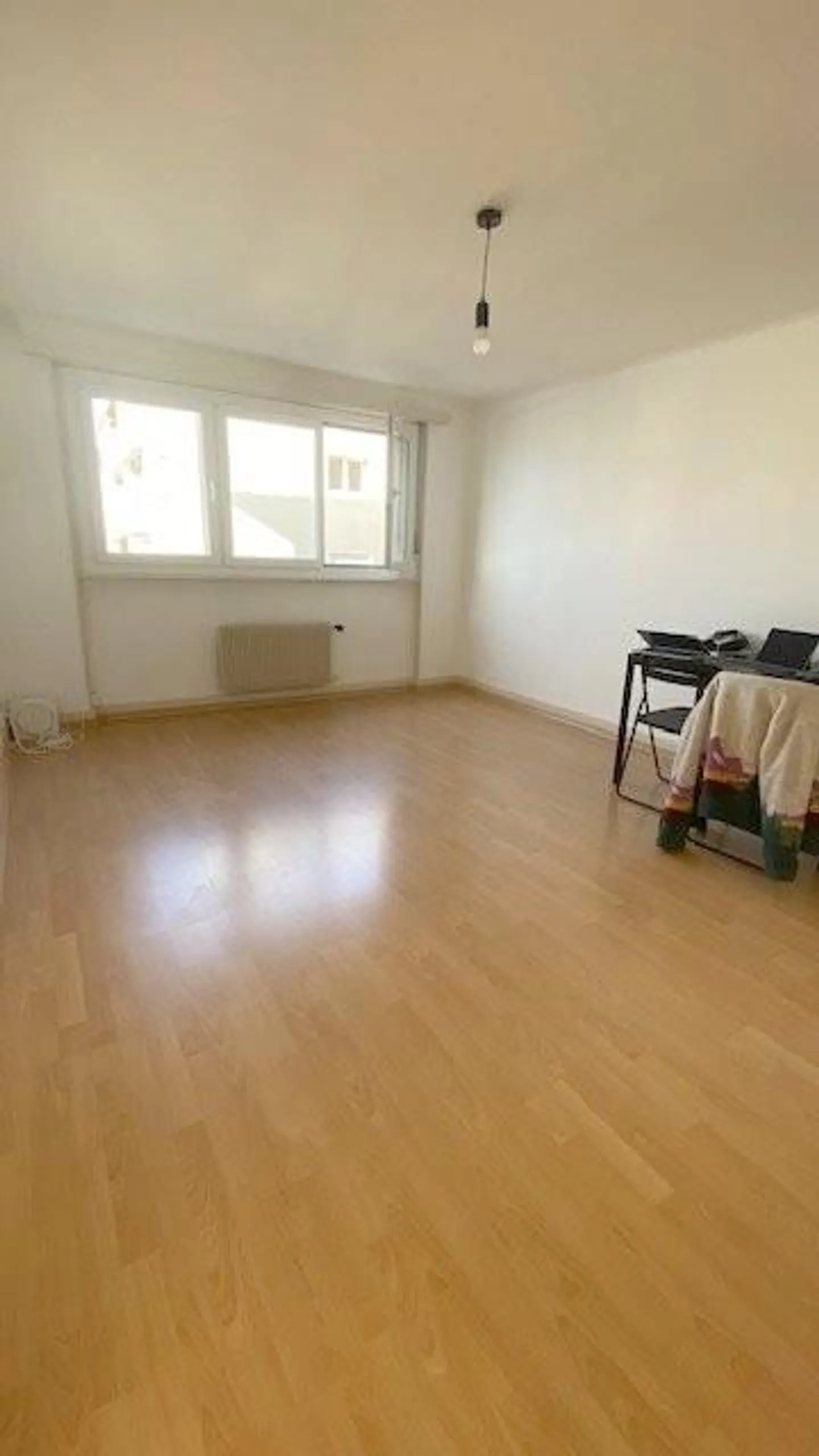 Alloggio in un quartiere tranquillo con vista sul lago! - Foto 4 di 4