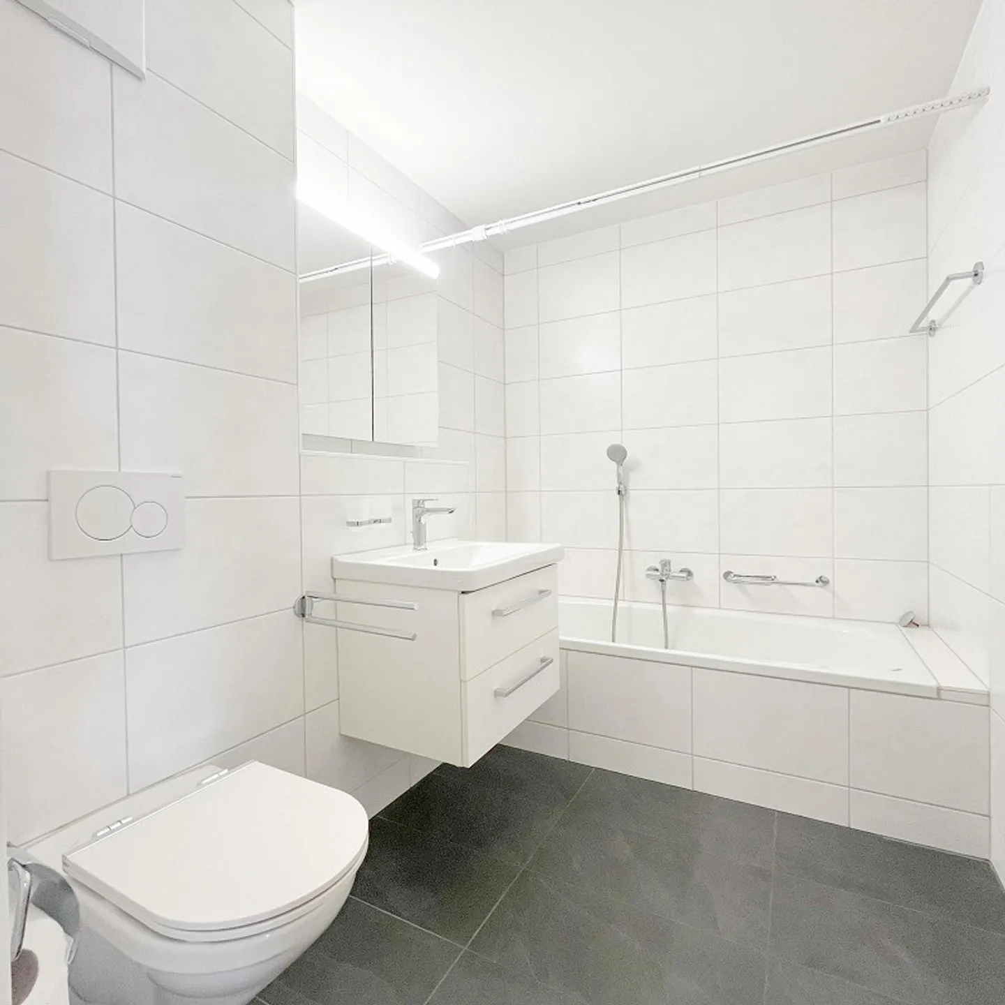 Stilvolle 4.5-Zimmer Gartenwohnung mit lichtdurchflutetem Wohnambiente - Foto 8 von 12