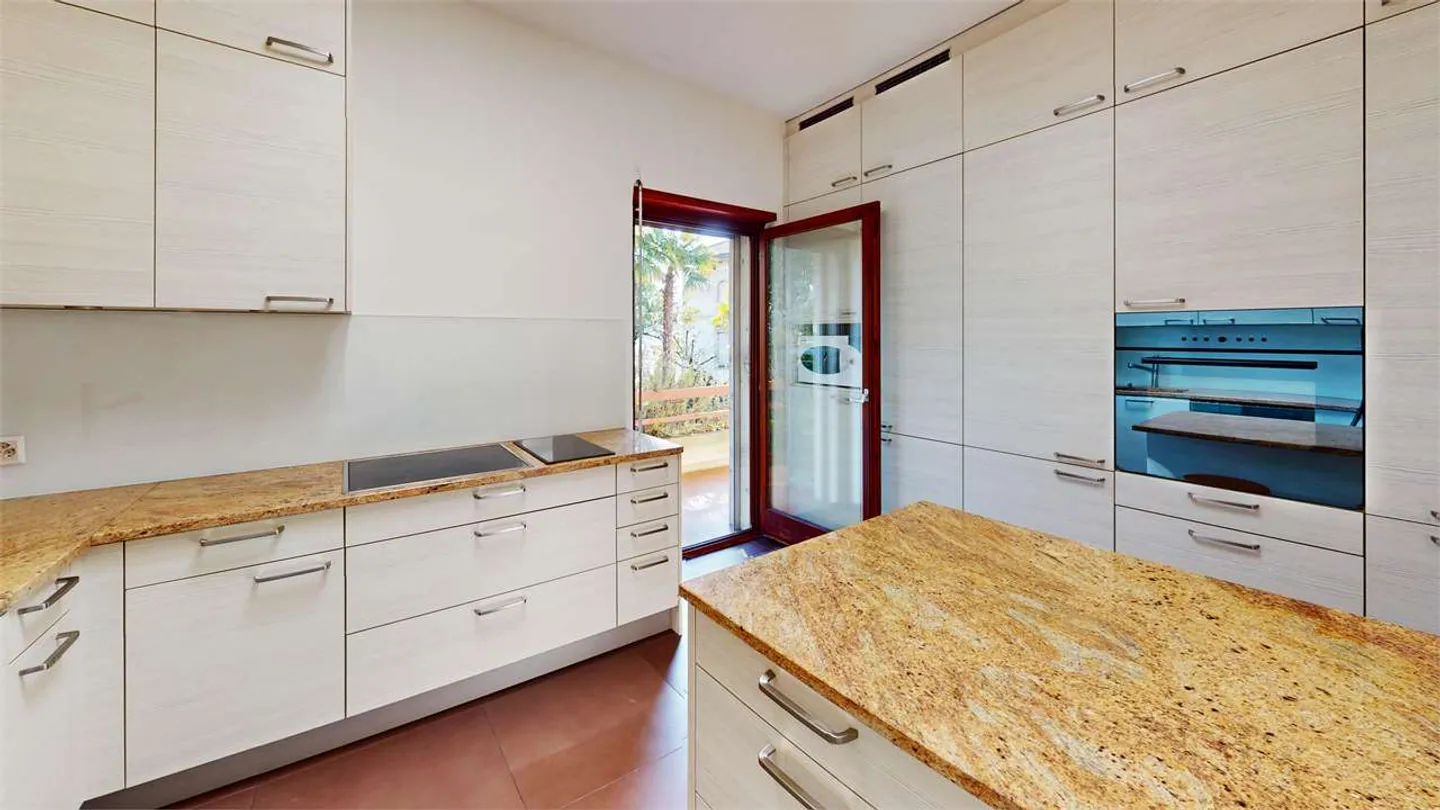 Ampio 5.5 locali vista lago a Lugano - Ruvigliana - Foto 5 di 13