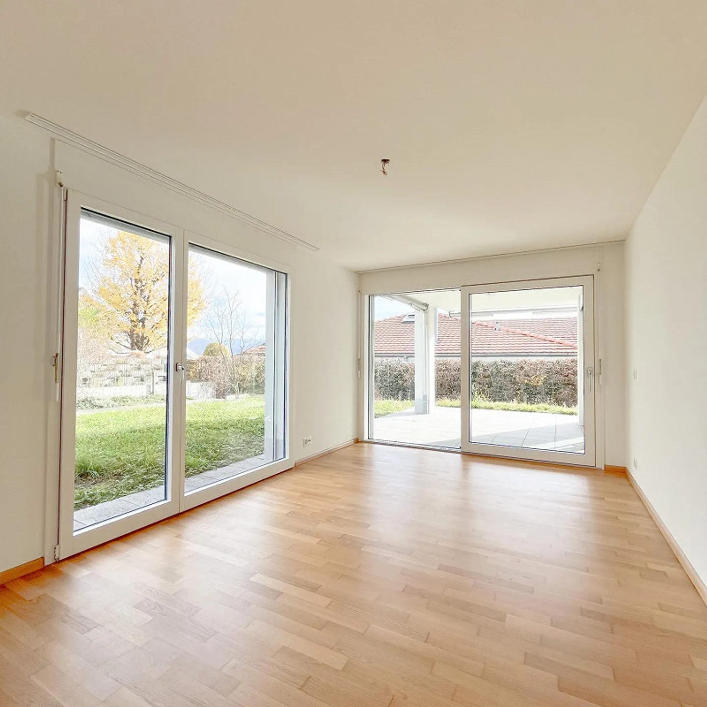 Stilvolle 4.5-Zimmer Gartenwohnung mit lichtdurchflutetem Wohnambiente - Foto 7 von 12