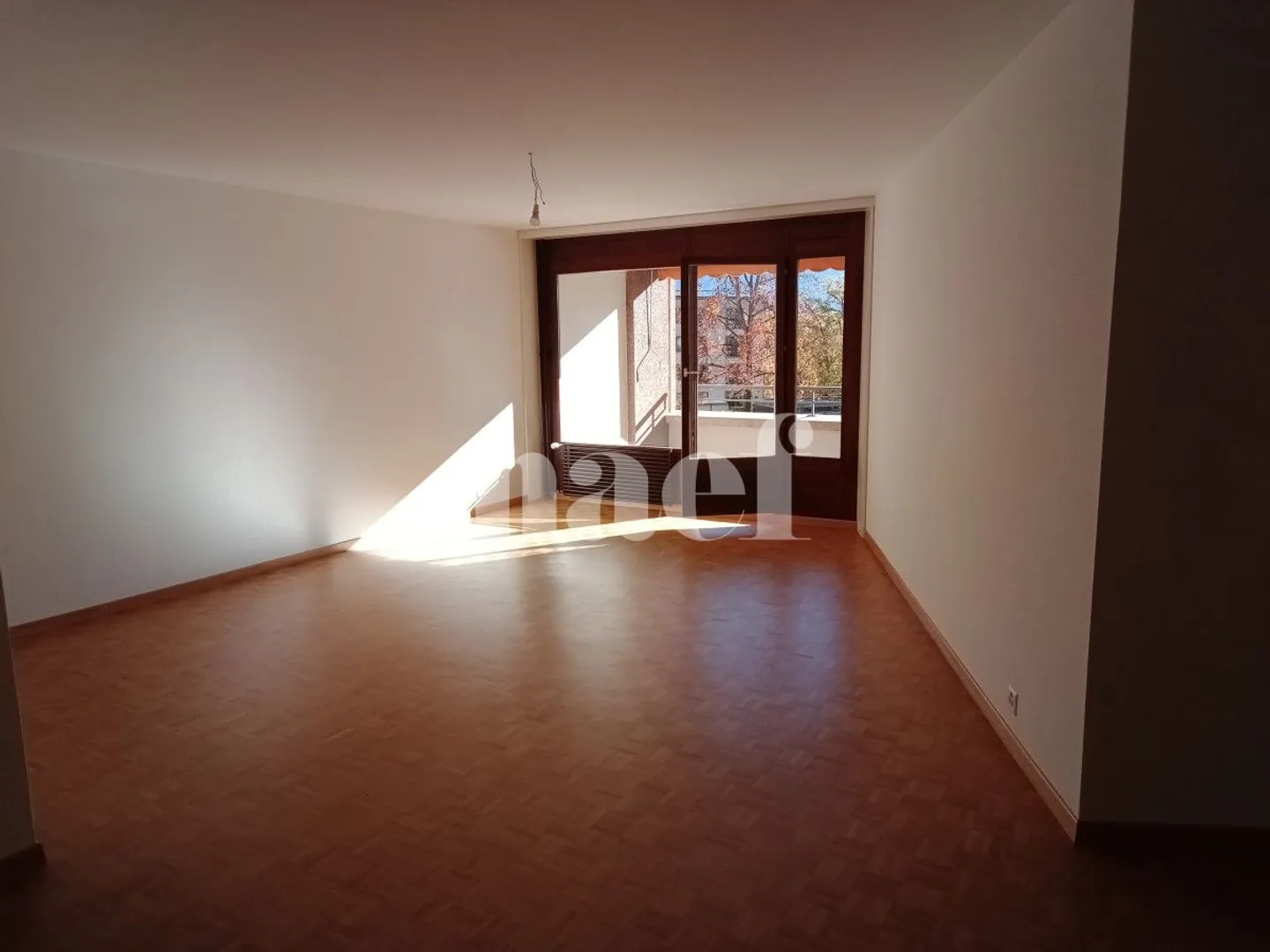 Appartement 6 pièces - Photo 2 sur 12