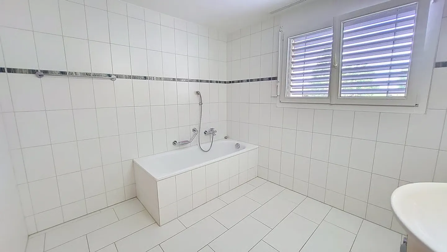 3.5-room apartment on the ground floor in Chabrey / VD - Photo 8 of 13