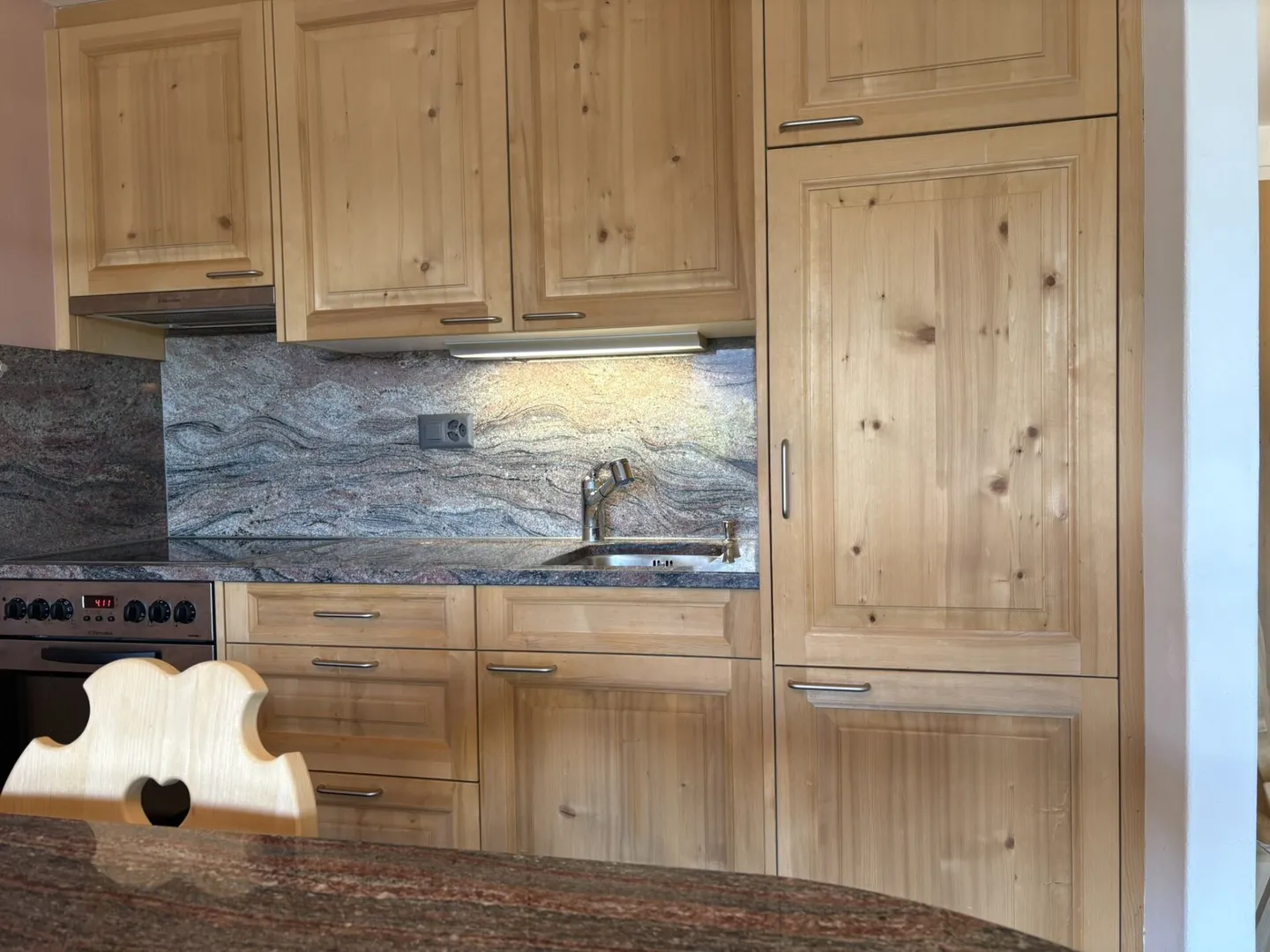 Cozy 1.5-Room Holiday Apartment in Valbella - Photo 5 of 11