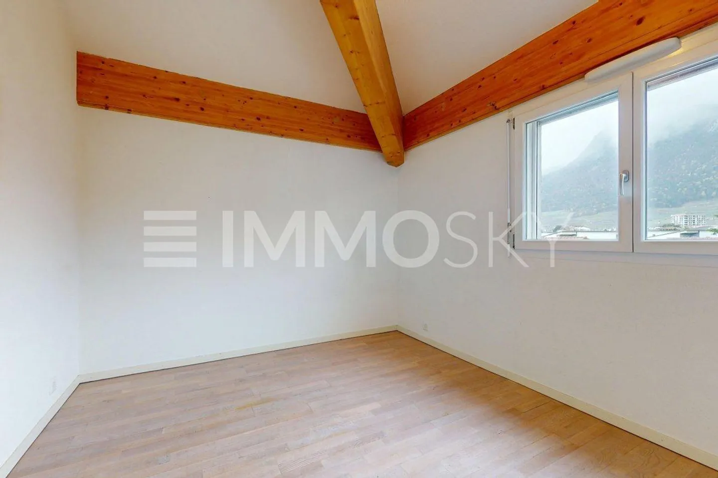 Spacious 4.5-room apartment in Aigle - Photo 5 of 5