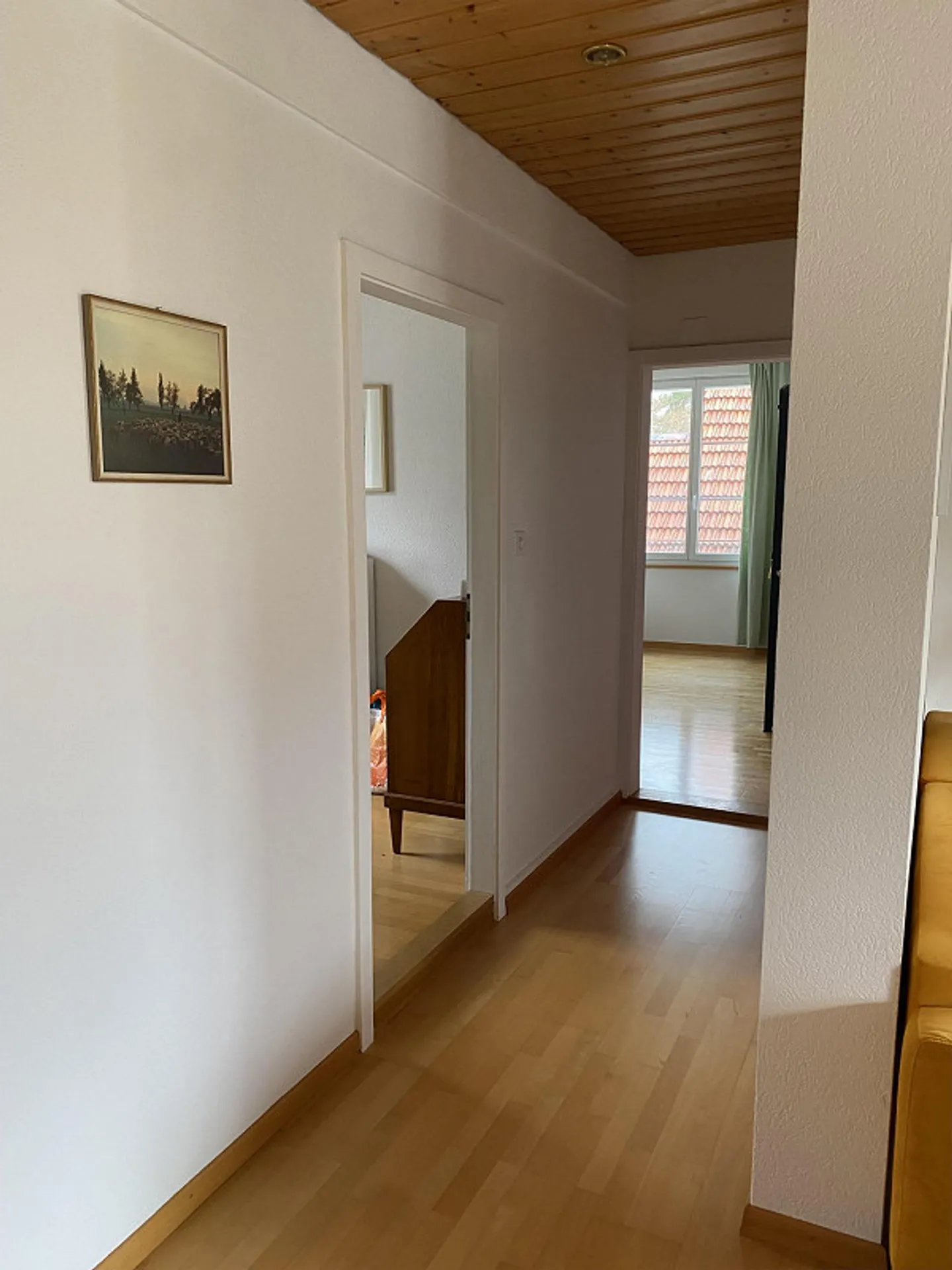 Appartamento spazioso e luminoso di 4 1/2 stanze - Foto 10 di 27