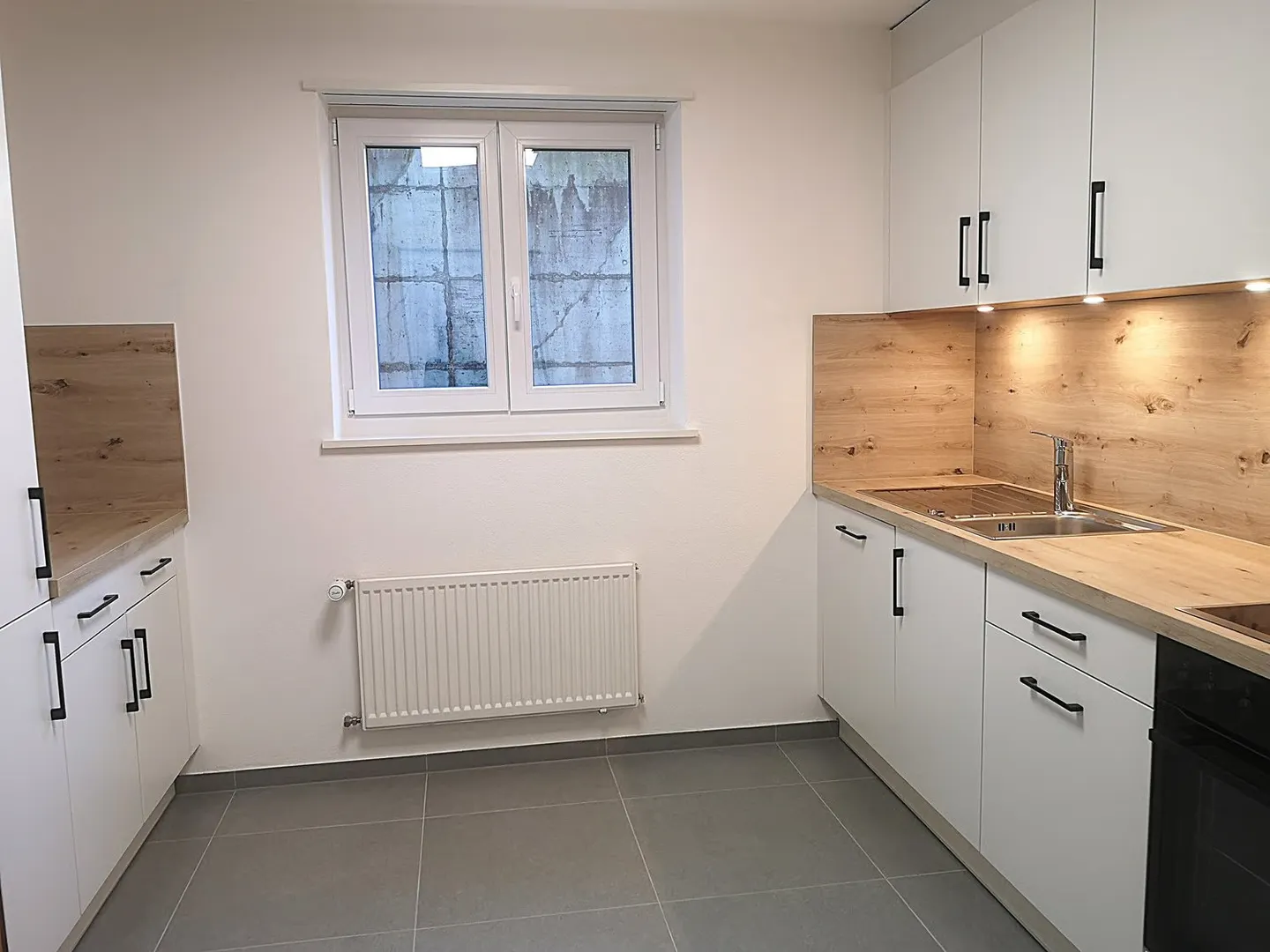 A vendre à Moutier appartement avec terrasse, rénové complètement en 2024 - Foto 10 von 16