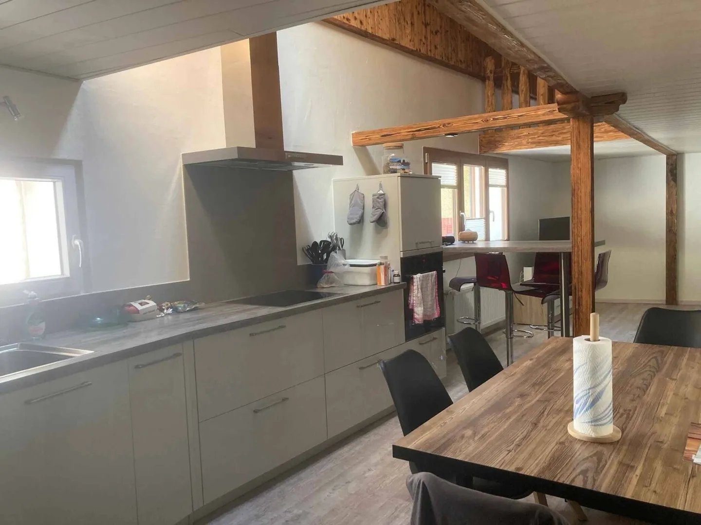 Vollständig wiederaufgebautes Dorfhaus. - Foto 2 von 12