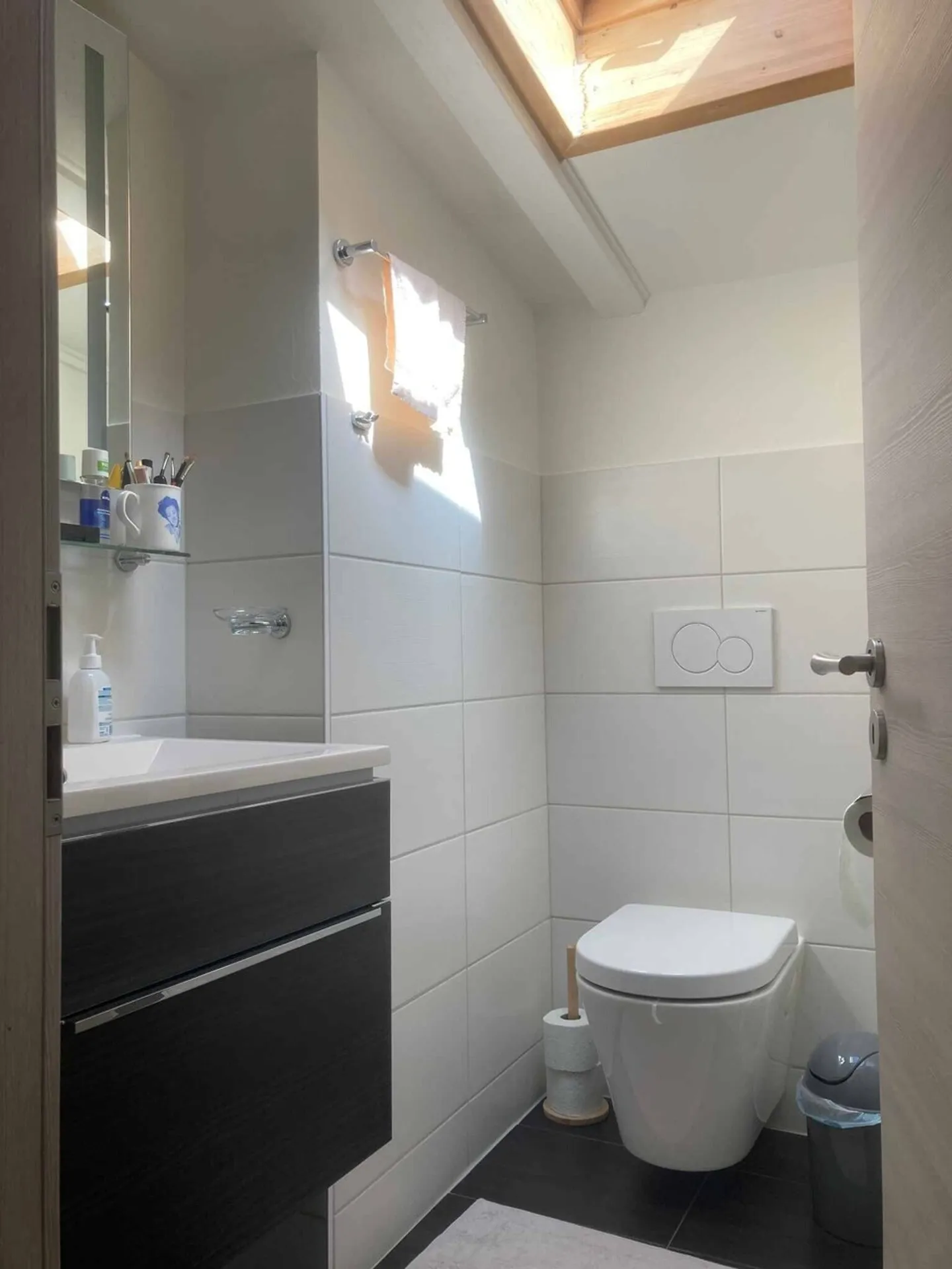 Vollständig wiederaufgebautes Dorfhaus. - Foto 8 von 12