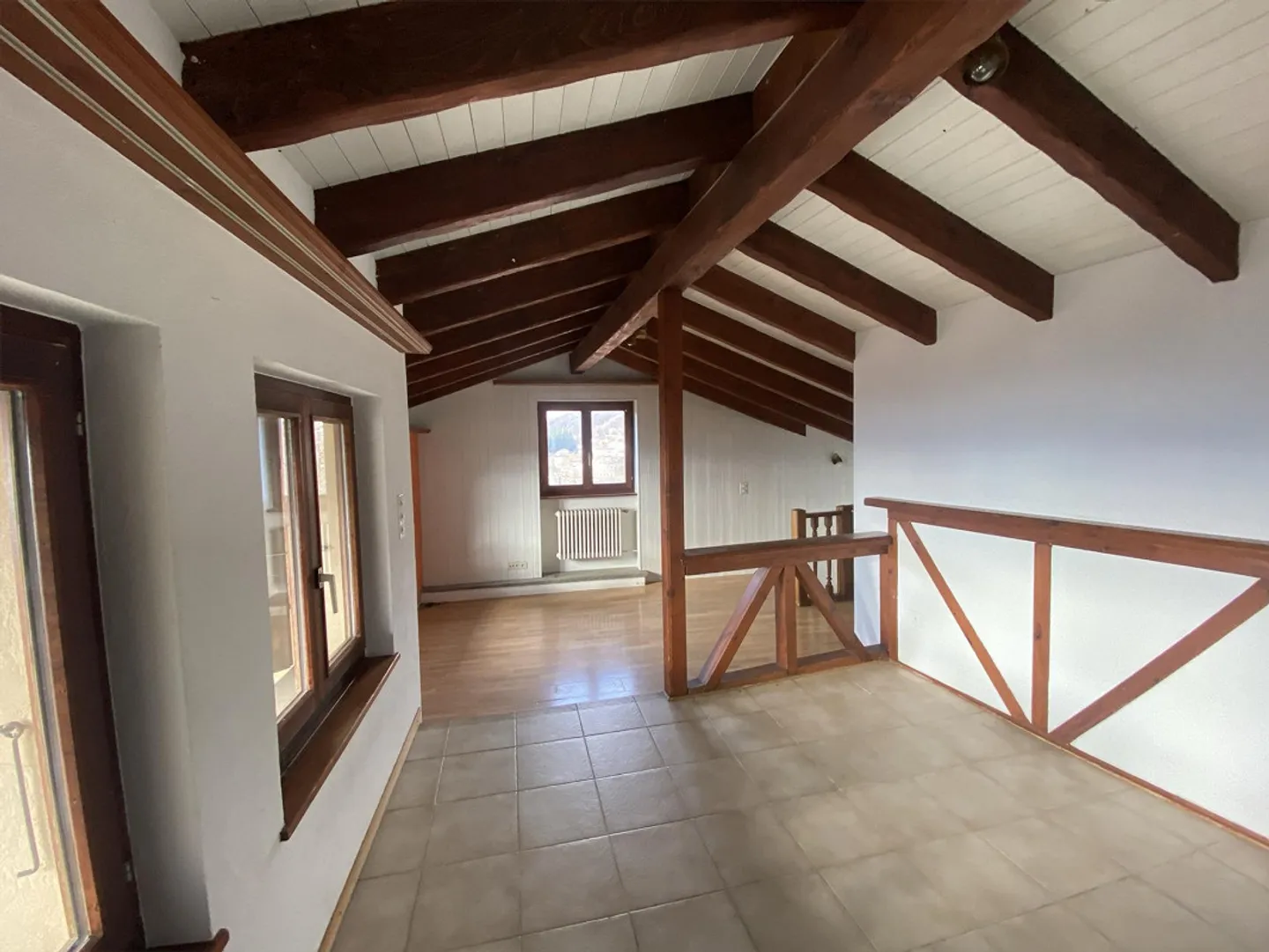 CASA D'EPOCA NEL NUCLEO CON MERAVIGLIOSA VISTA PANORAMICA - Foto 2 di 8