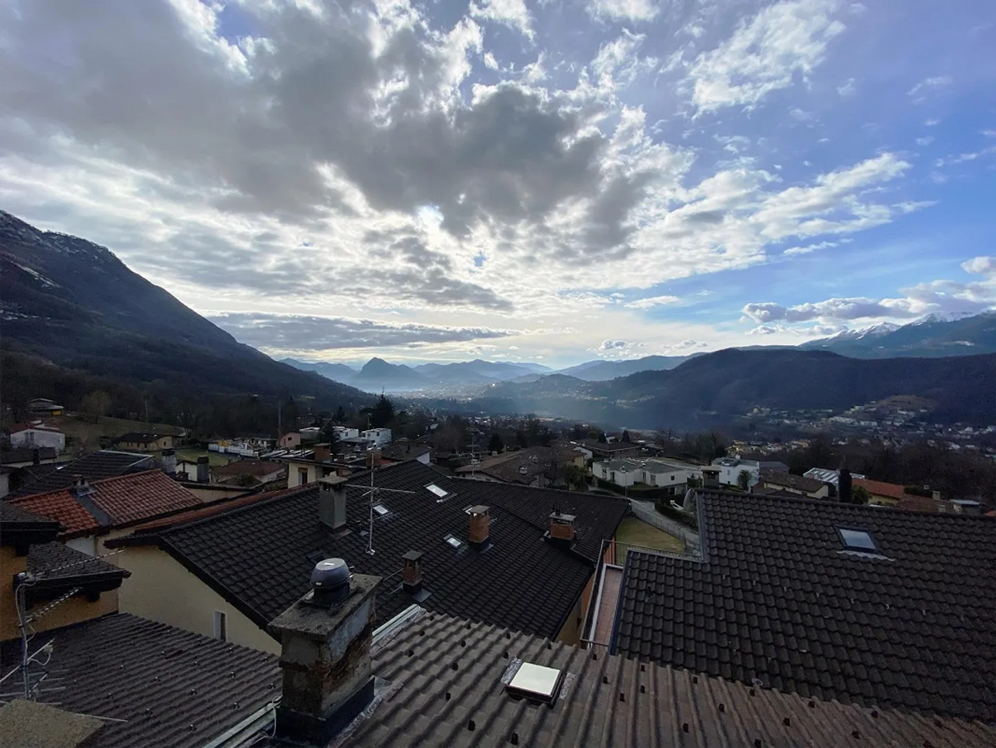 CASA D'EPOCA NEL NUCLEO CON MERAVIGLIOSA VISTA PANORAMICA - Foto 8 di 8