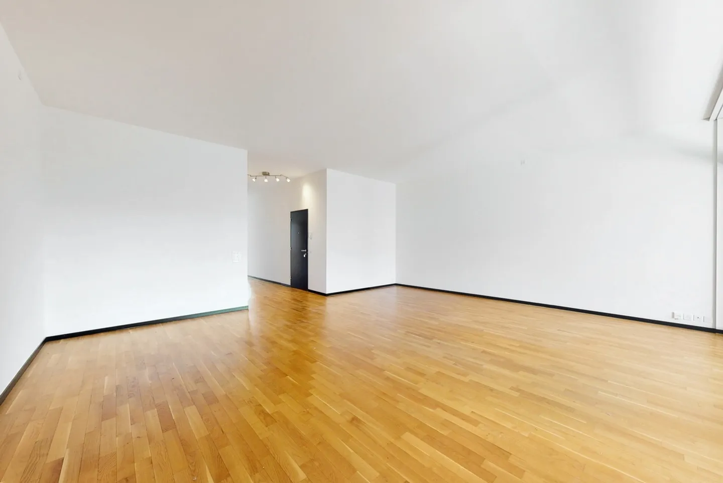 Modernes Apartment mit atemberaubendem Blick - Foto 3 von 9