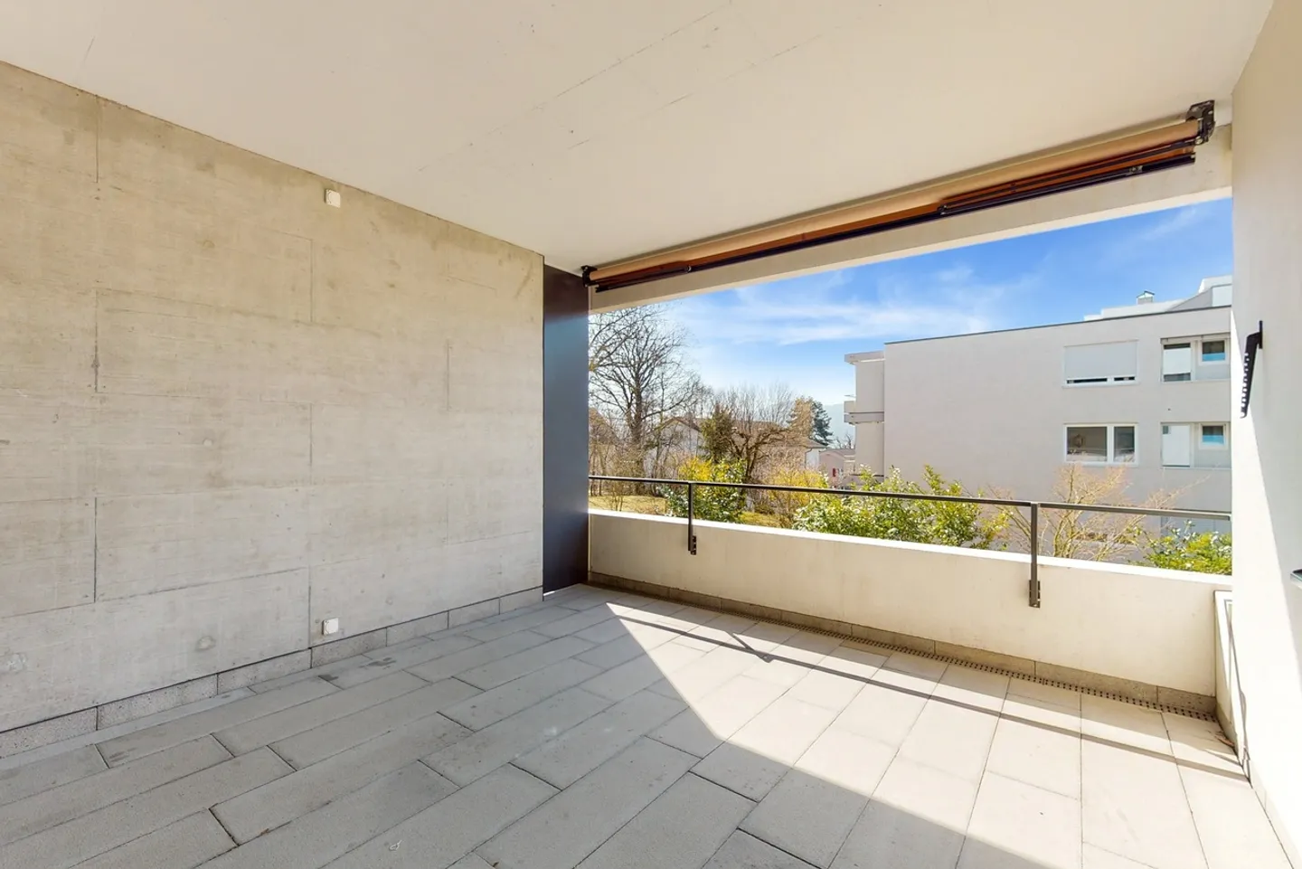 Modernes Apartment mit atemberaubendem Blick - Foto 9 von 9