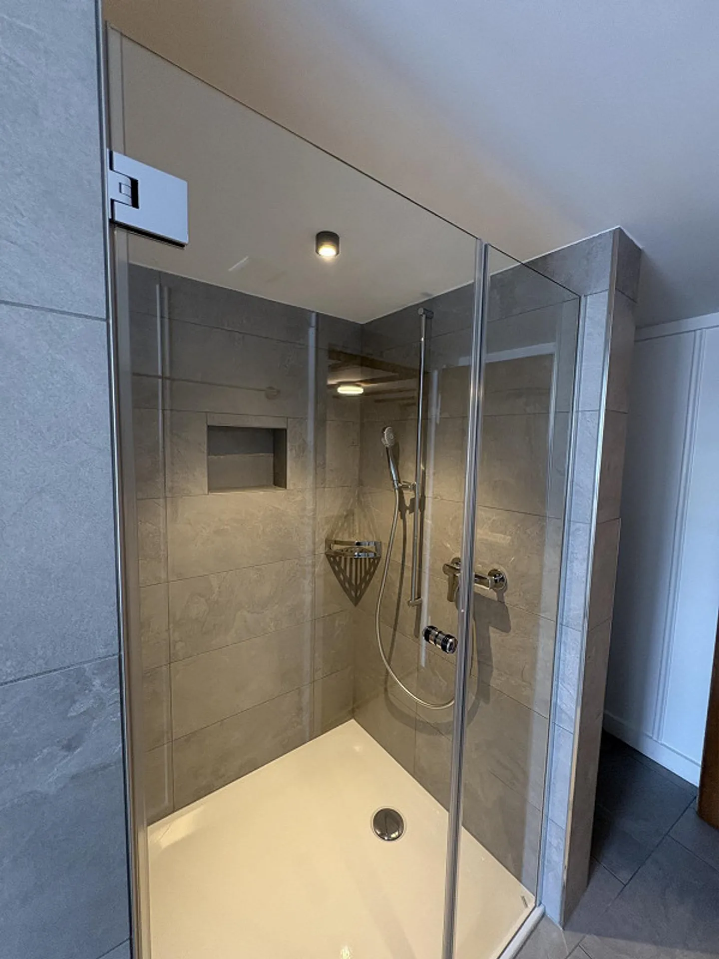 Im Dorfkern, frisch renovierte 3-Zimmer Maisonettewohnung mit Terrasse - Foto 9 von 19