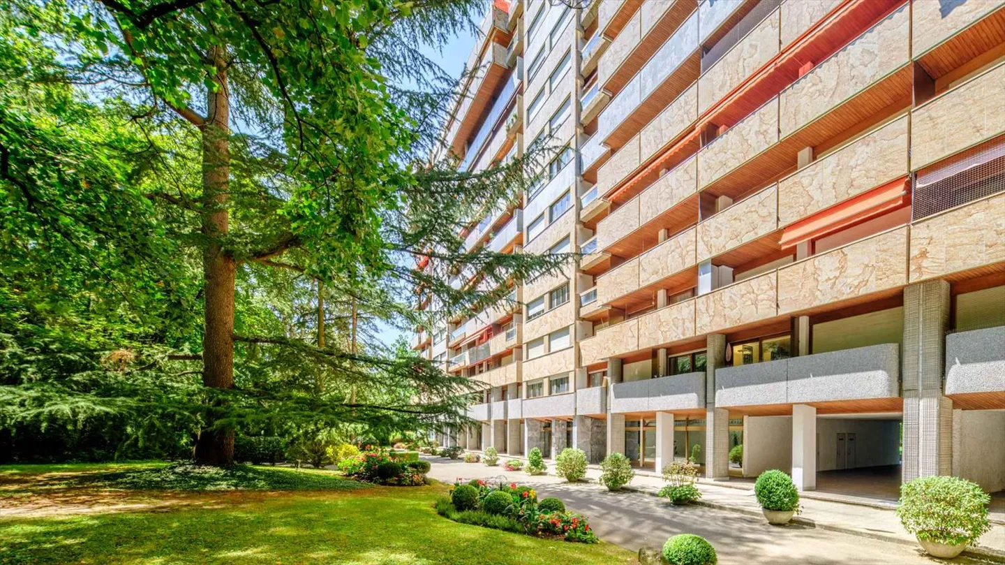 Bell'appartamento di 4 stanze con piscina interna all'interno della residenza - Foto 2 di 7