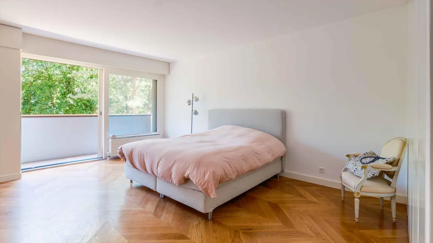 Bell'appartamento di 4 stanze con piscina interna all'interno della residenza - Foto 4 di 7
