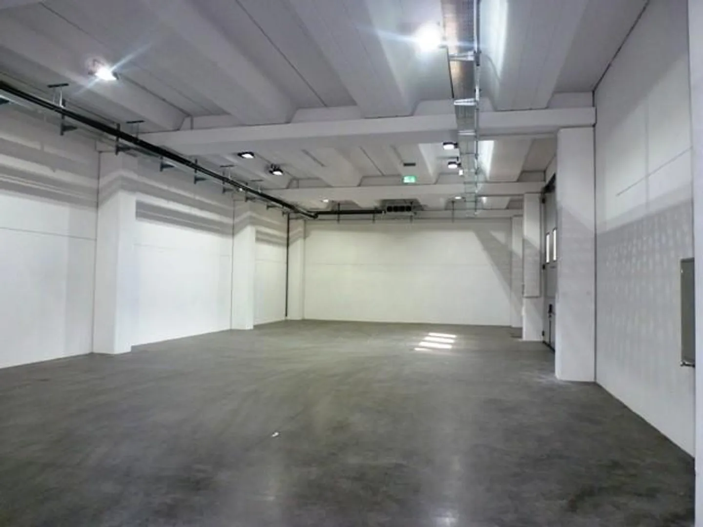 GERÄUMIGER GEWERBERAUM - Foto 4 von 6