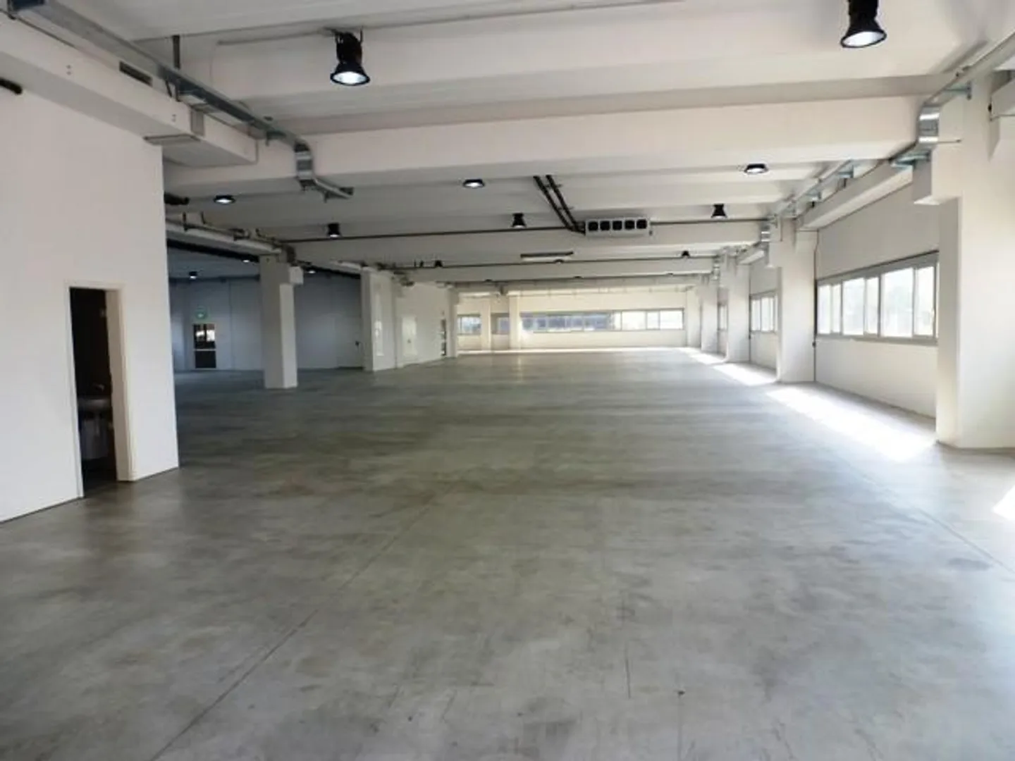 GERÄUMIGER GEWERBERAUM - Foto 6 von 6