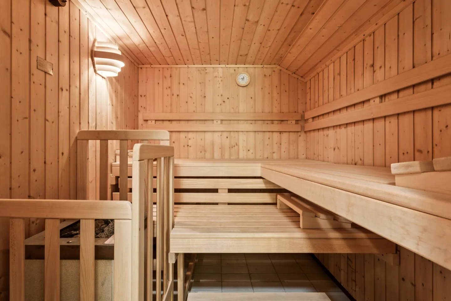 Splendid exceptional duplex just steps from the shores of Lake Murten - Photo 13 of 20