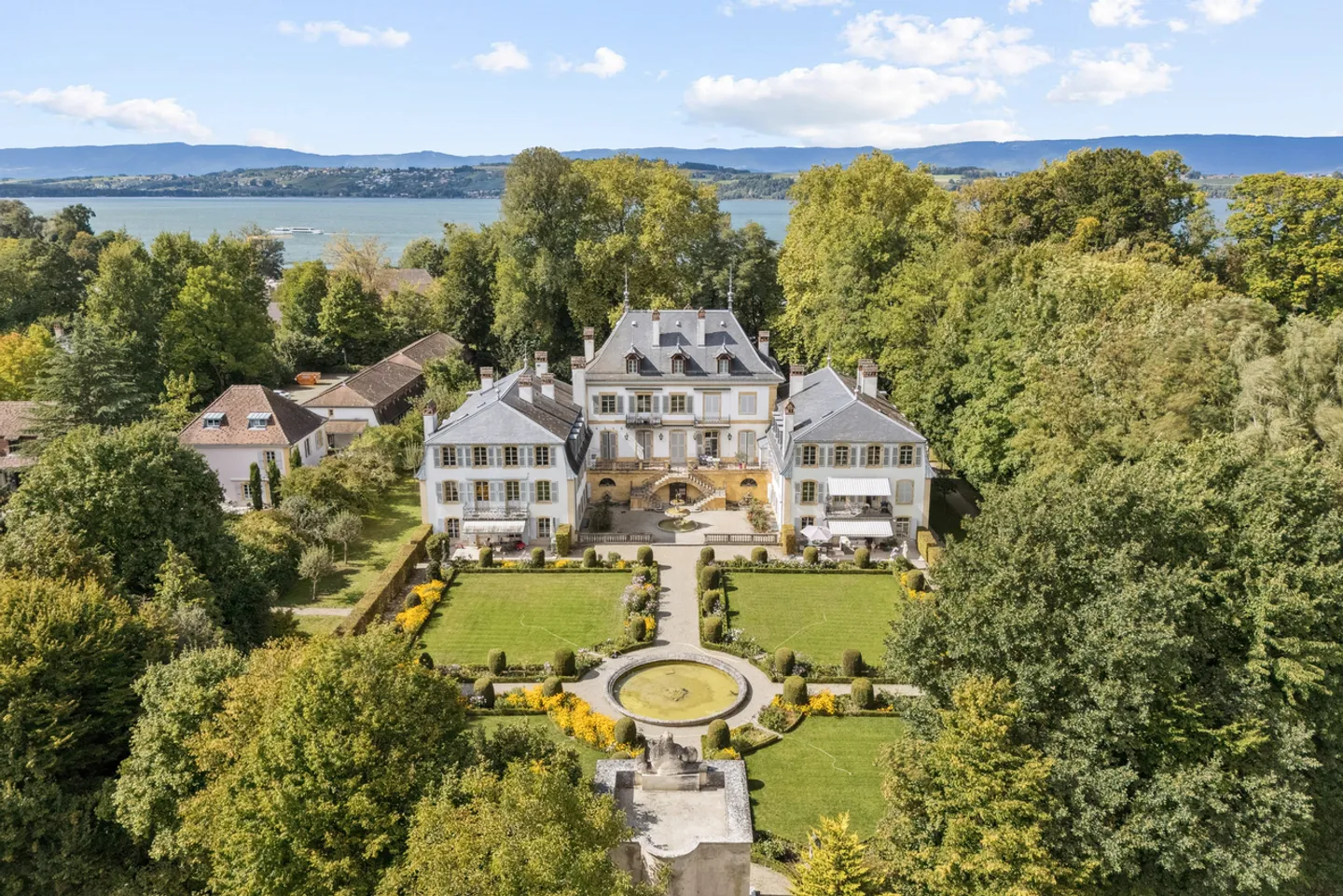 Splendid exceptional duplex just steps from the shores of Lake Murten - Photo 18 of 20