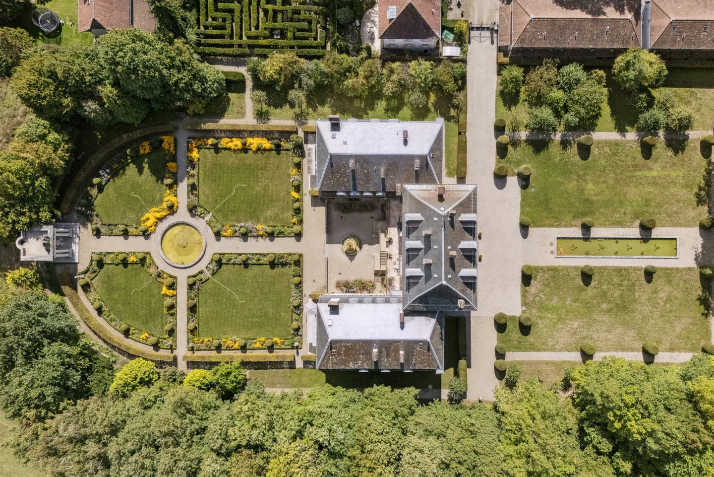 Splendid exceptional duplex just steps from the shores of Lake Murten - Photo 20 of 20