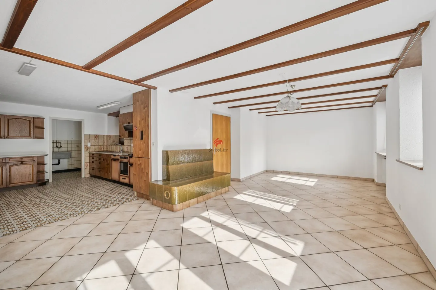 Maison résidentielle avec grand bâtiment économique - Espace pour des visions - Photo 2 sur 10