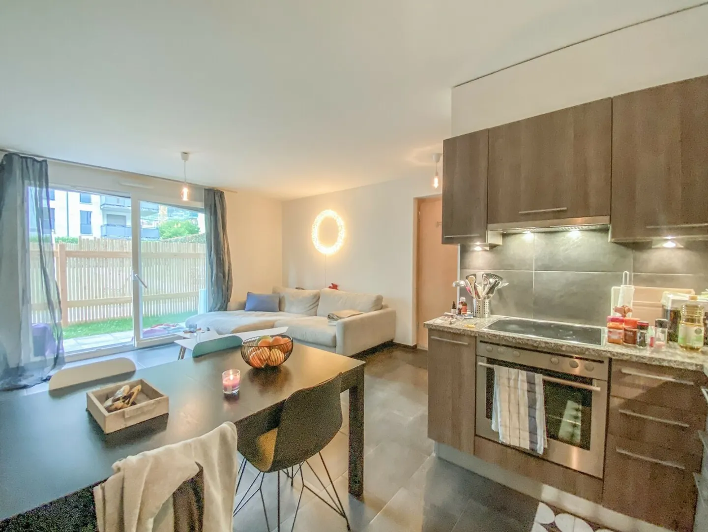 LEYTRON - PREISREDUZIERUNG - SCHÖNE 3,5-ZIMMER-WOHNUNG MIT TERRASSE - Foto 2 von 13