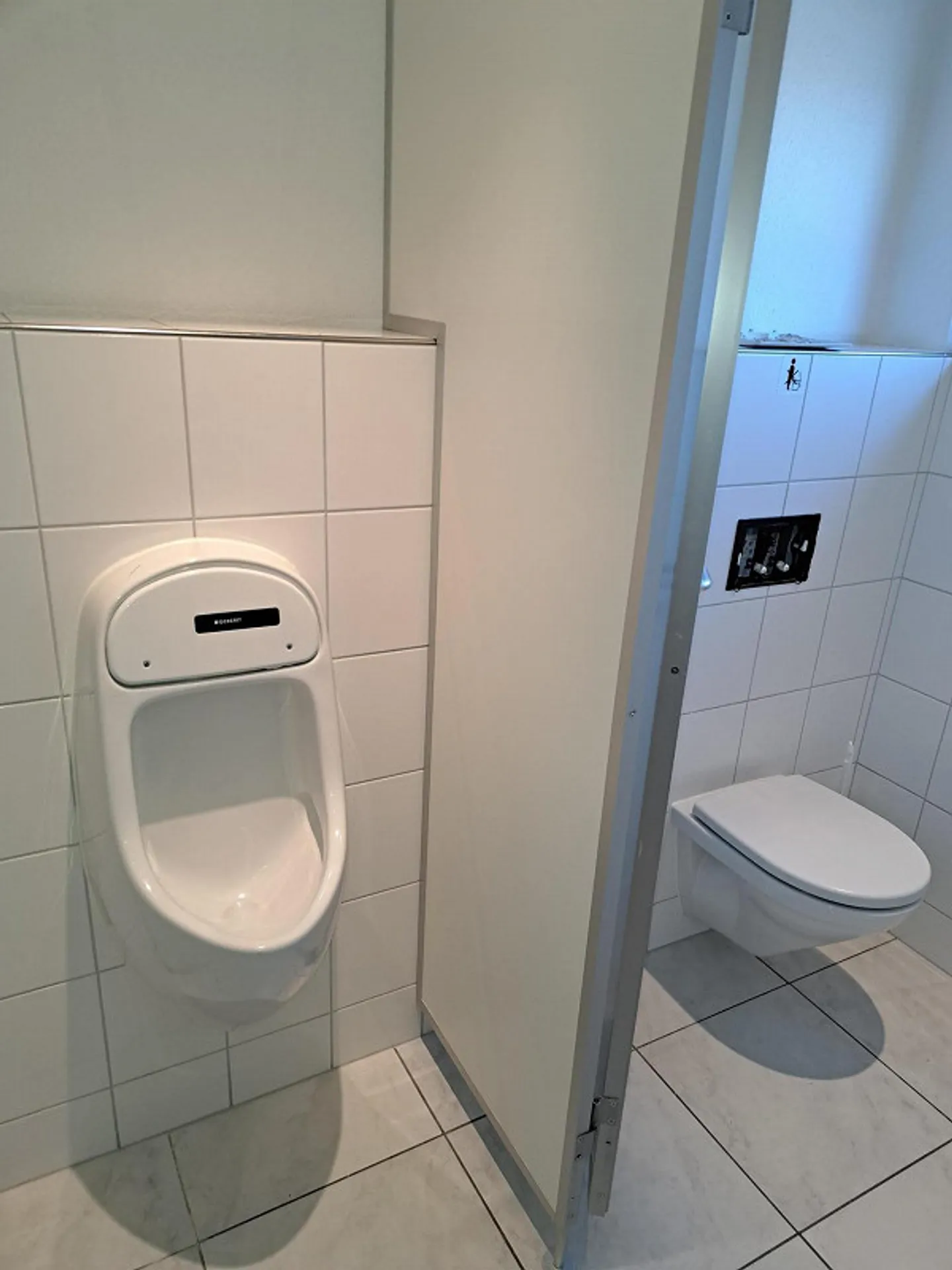 Showroom / Ufficio / Spazio espositivo cercasi direttamente alla stazione - Foto 7 di 7